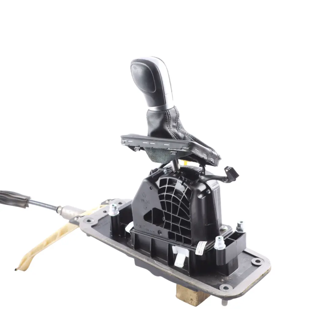 7P Gear Shifting Selector Mechanism Automatic to VW Volkswagen Touareg with Part number 7P2713025D VW Volkswagen Touareg 7P Gear Shifting Selector Mechanism Automatic - SKU RHD-7P2713025D - Part number 7P2713025D
