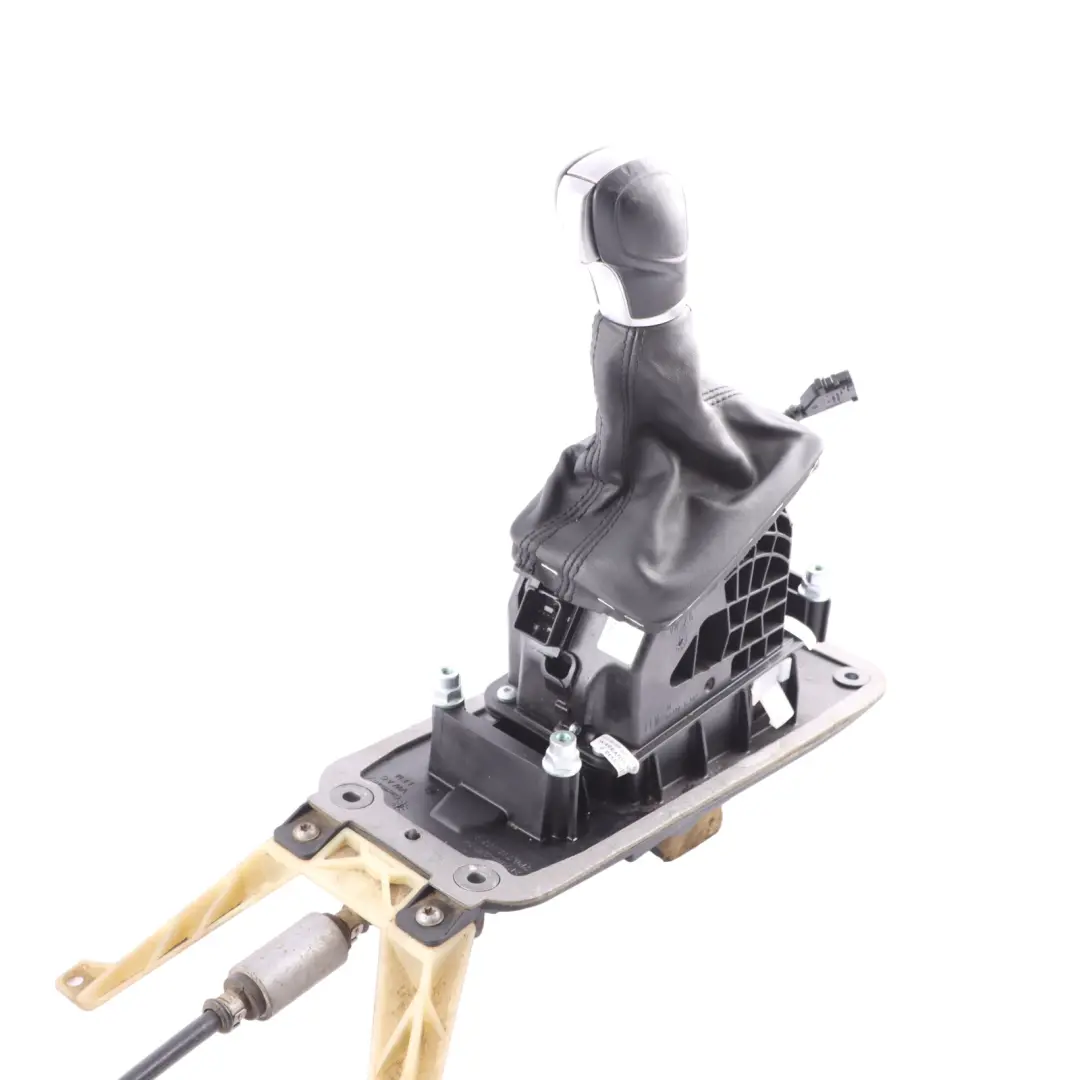 7P Gear Shifting Selector Mechanism Automatic to VW Volkswagen Touareg with Part number 7P2713025D VW Volkswagen Touareg 7P Gear Shifting Selector Mechanism Automatic - SKU RHD-7P2713025D - Part number 7P2713025D