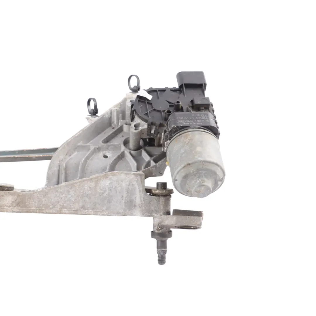 Windscreen Wiper Front Wiper Motor Linkage System to Ford Fiesta Mk7 with Part number 8A61-17500-BG Ford Fiesta Mk7 Windscreen Wiper Front Wiper Motor Linkage System - SKU RHD-8A61-17500-BG - Part number 8A61-17500-BG