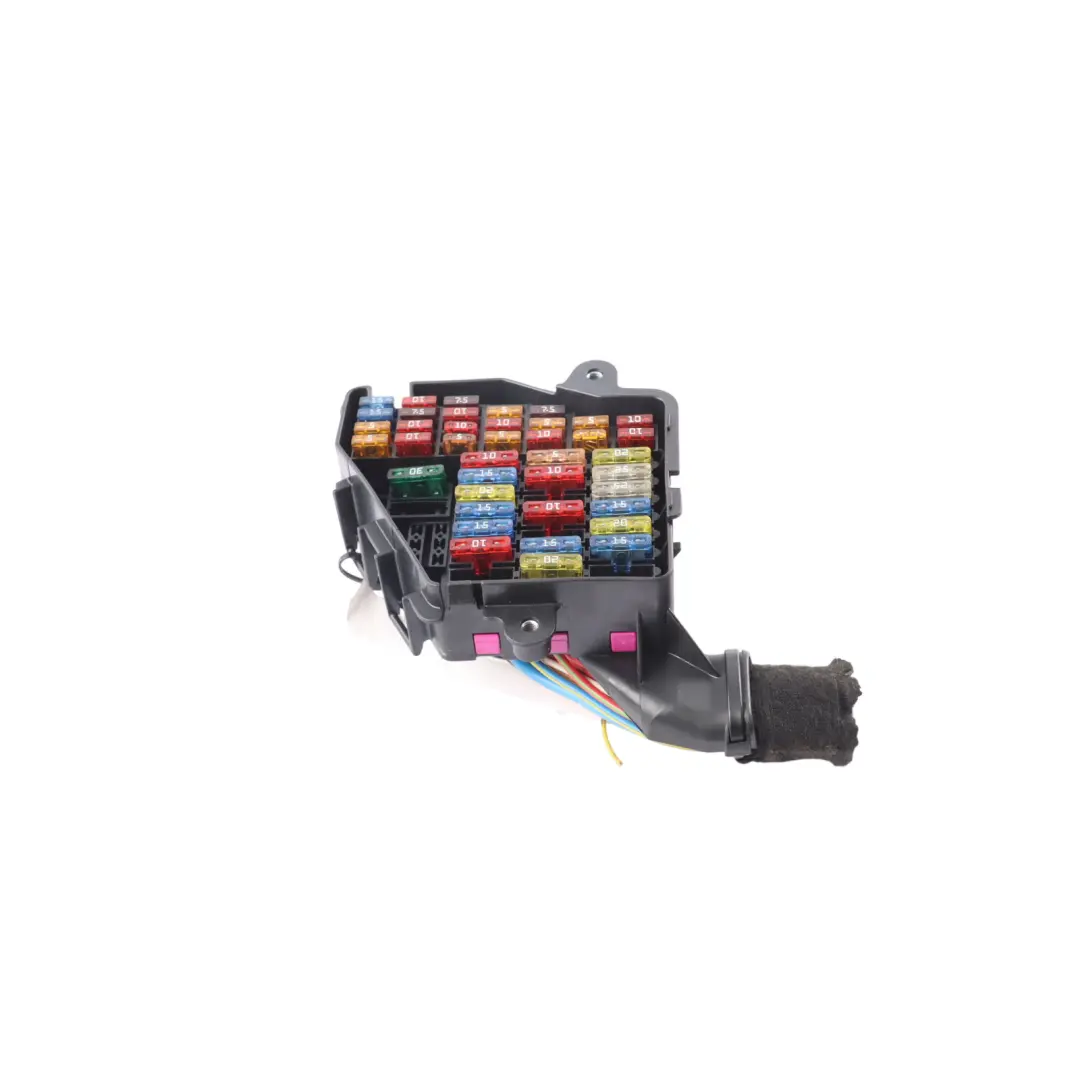 8L Fuse Box Control Module Relay Box to Audi S3 with Part number 8D2941824 Audi S3 8L Fuse Box Control Module Relay Box - SKU RHD-8D2941824-1 - Part number 8D2941824