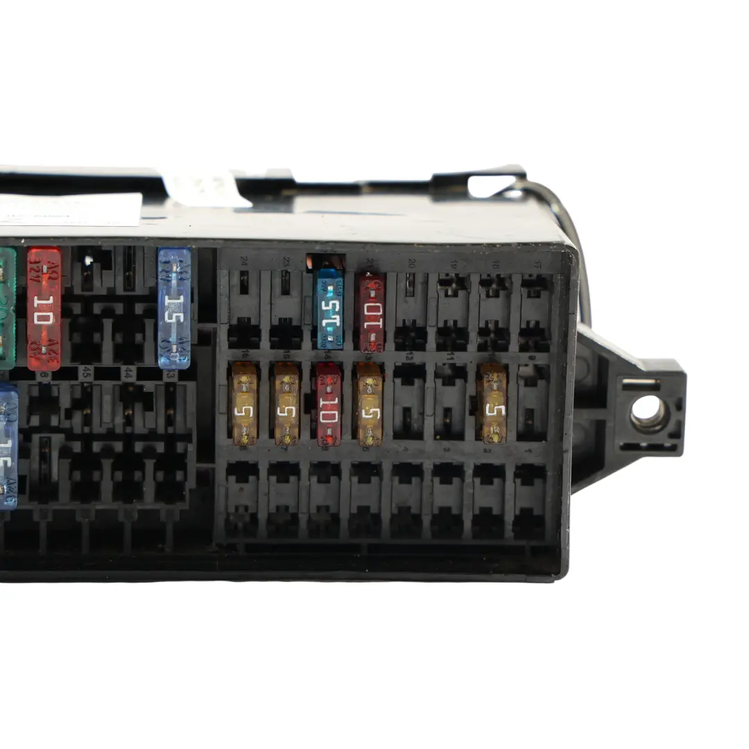 VW Volkswagen Caddy 2K Fuse Box Relay Control Unit Mounting - SKU RHD-000937615A - Part number 000937615A