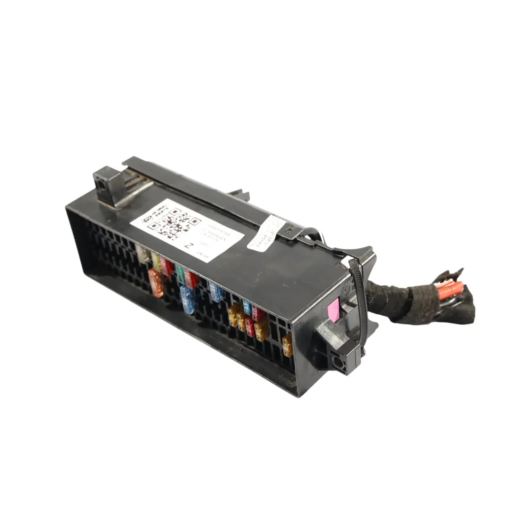 2K Fuse Box Relay Control Unit Mounting to VW Volkswagen Caddy with Part number 000937615A VW Volkswagen Caddy 2K Fuse Box Relay Control Unit Mounting - SKU RHD-000937615A - Part number 000937615A
