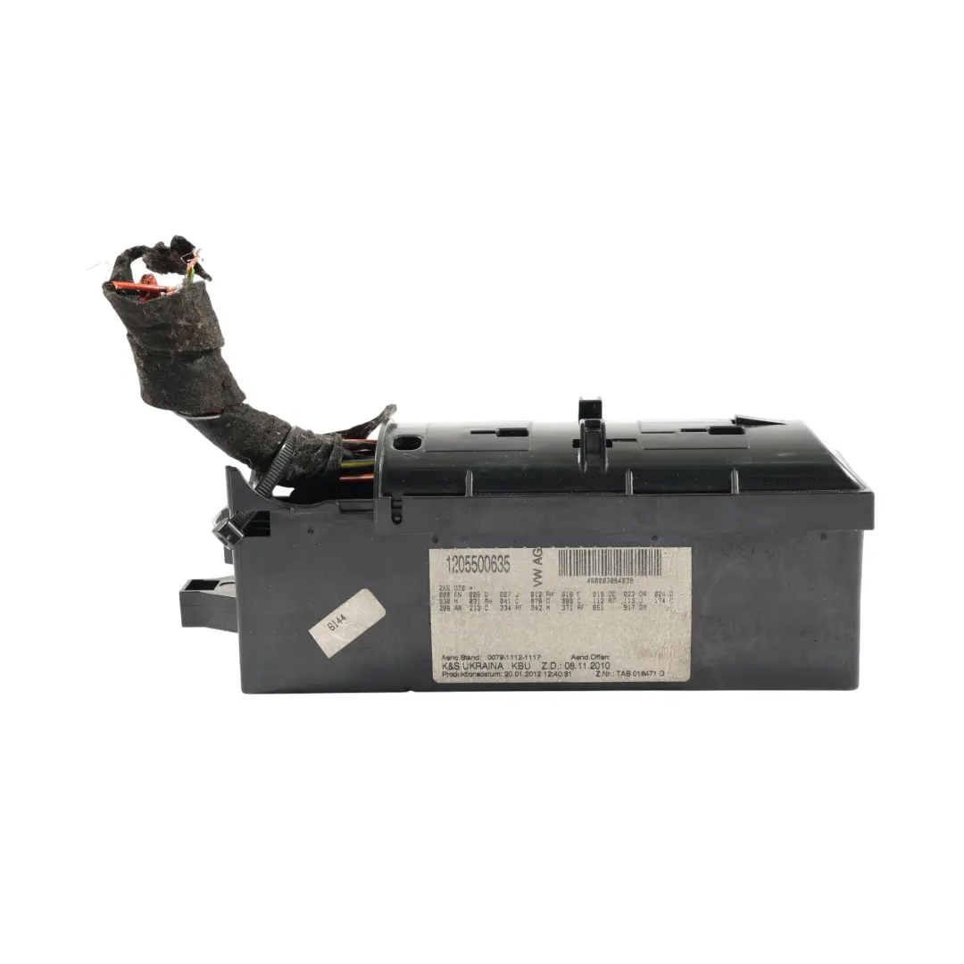 2K Fuse Box Relay Control Unit Mounting to VW Volkswagen Caddy with Part number 000937615A VW Volkswagen Caddy 2K Fuse Box Relay Control Unit Mounting - SKU RHD-000937615A - Part number 000937615A