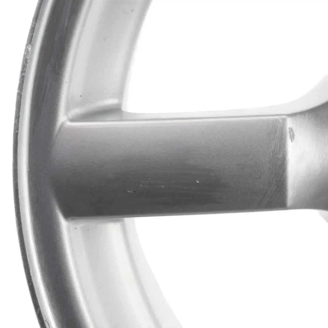 W452 Roadster Cerchio Posteriore In Lega Argento 15" 6J ET:20 per Smart con numero di parte 0010853V001 Smart W452 Roadster Cerchio Posteriore In Lega Argento 15" 6J ET:20 - SKU 0010853V001-1 - Numero di parte 0010853V001