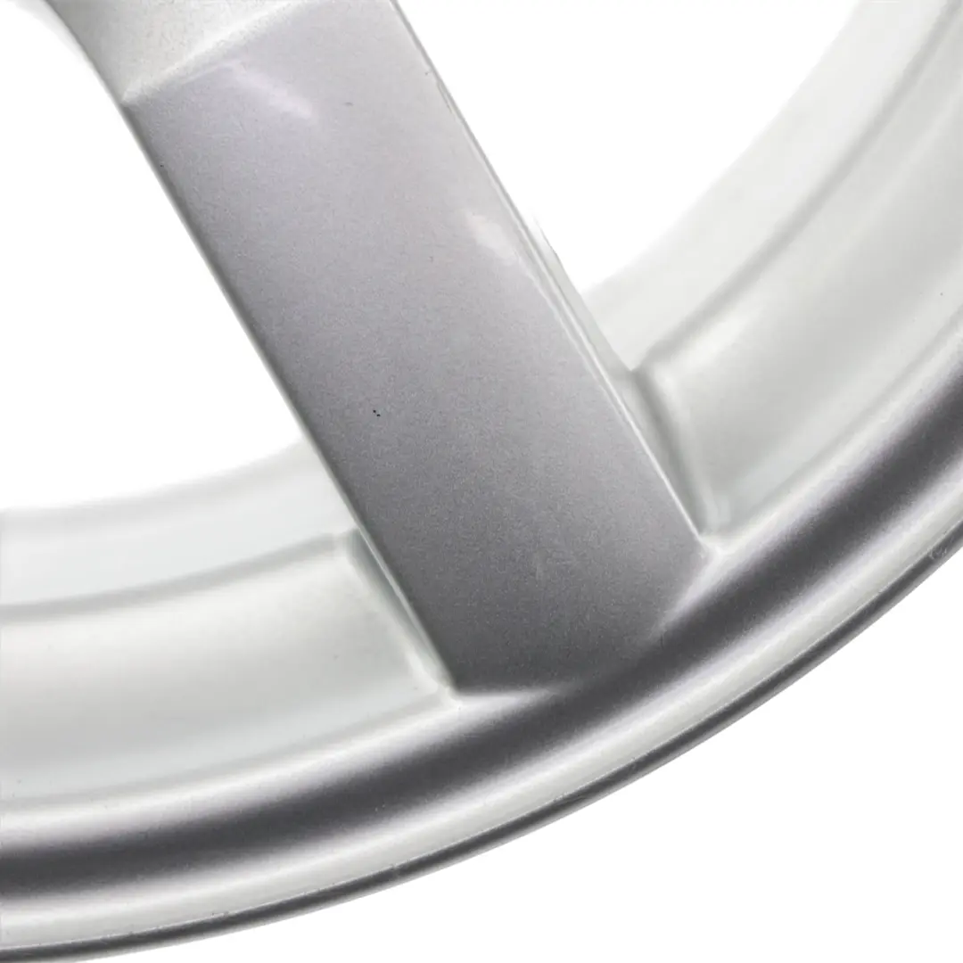 W452 Roadster Rear Silver Wheel Alloy Rim 15" 6J ET:20 to Smart with Part number 0010853V001 Smart W452 Roadster Rear Silver Wheel Alloy Rim 15" 6J ET:20 - SKU 0010853V001-1 - Part number 0010853V001