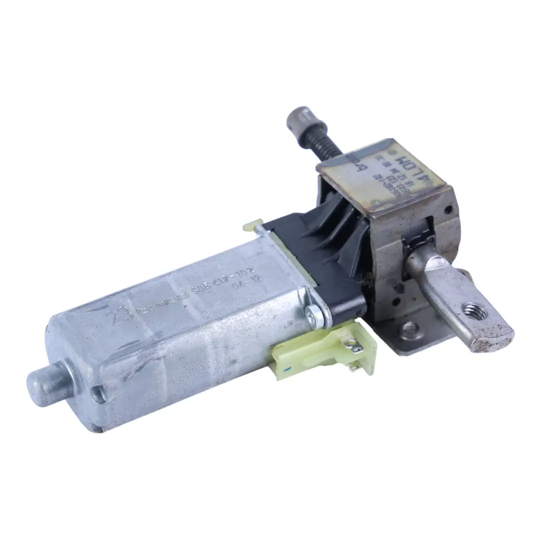 Porsche Cayenne 9PA Vorder Sitz Verstell Motor Links - SKU 0390203220 - Teilenummer 0390203220