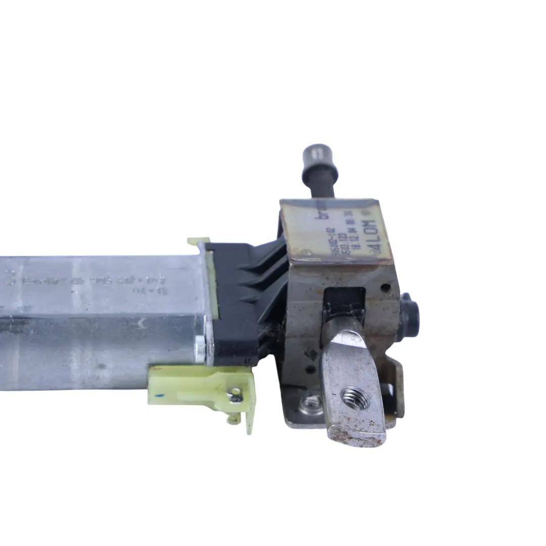 Front Seat Adjustment Motor Left N/S to Porsche Cayenne 9PA with Part number 0390203220 Porsche Cayenne 9PA Front Seat Adjustment Motor Left N/S - SKU 0390203220 - Part number 0390203220