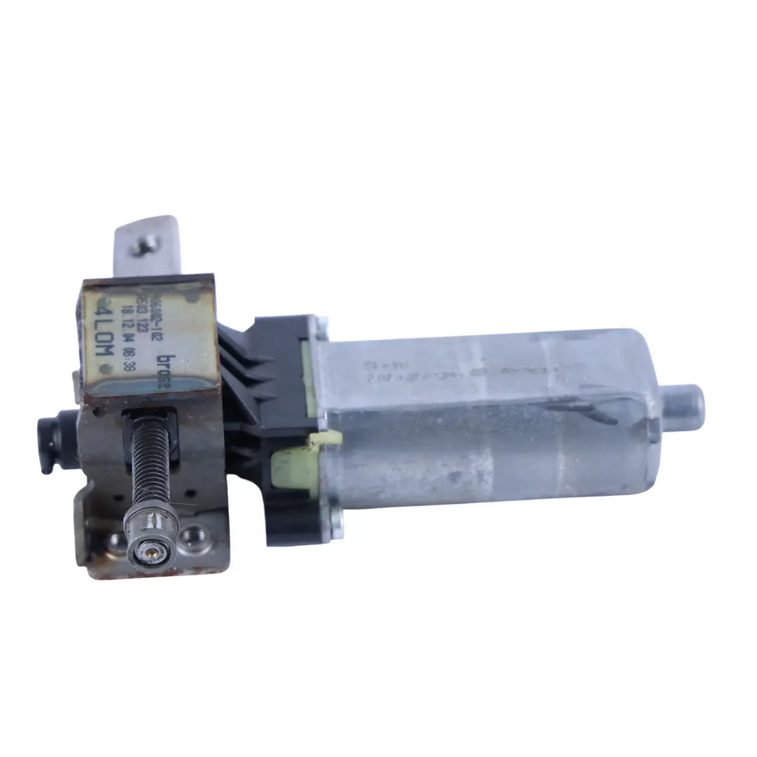 Porsche Cayenne 9PA Motor De Ajuste Del Asiento Delantero Izquierdo - SKU 0390203220 - Número de pieza 0390203220