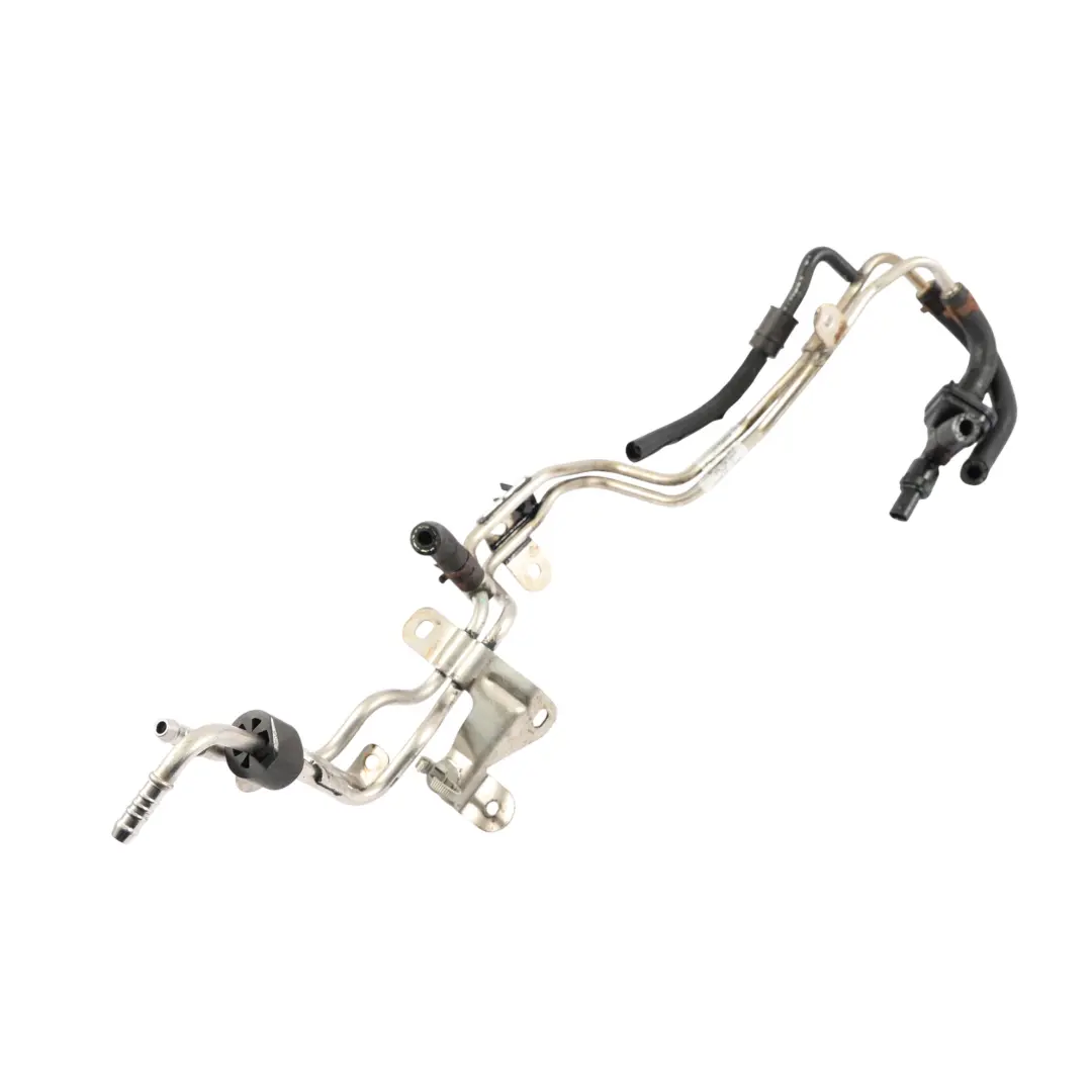 Tubi Flessibili Carburante 2.0 TDI Diesel per Volkswagen Transporter T5 con numero di parte 03L130308E Volkswagen Transporter T5 Tubi Flessibili Carburante 2.0 TDI Diesel - SKU 03L130308E - Numero di parte 03L130308E