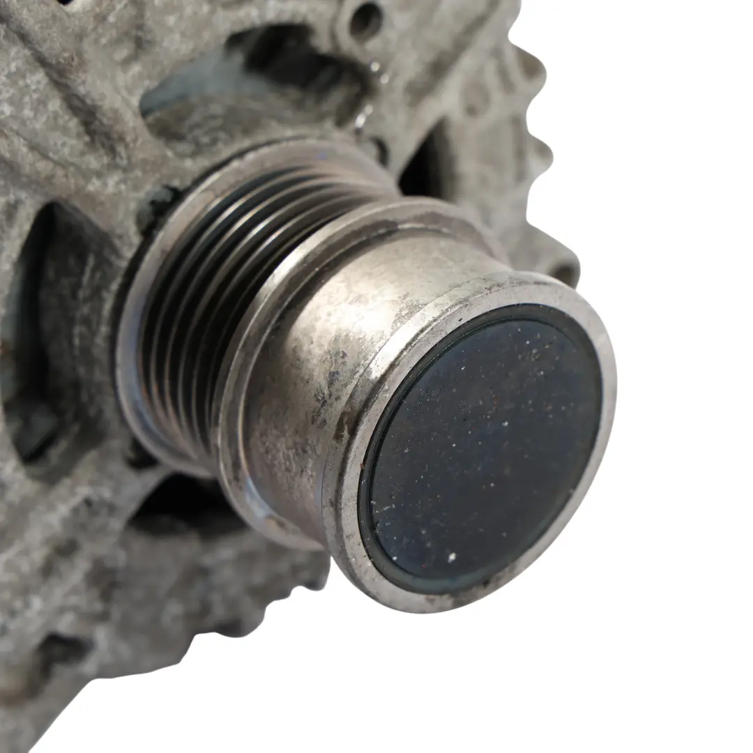 8Y 1.5 TSI Alternator do Golf SV Audi A3 o numerze 04E903024S Golf SV Audi A3 8Y 1.5 TSI Alternator - SKU 04E903024S - Numer Części 04E903024S