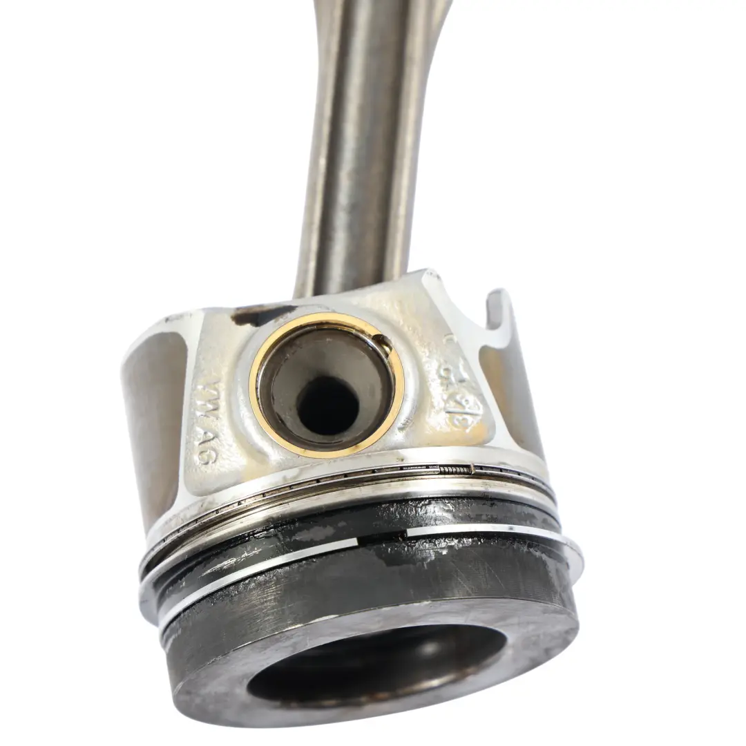 Piston Connecting Rod Conrod 2.0 TDI CSUA to Audi A4 B8 A5 8T Engine with Part number 04L107065A Audi A4 B8 A5 8T Engine Piston Connecting Rod Conrod 2.0 TDI CSUA - SKU 04L107065A - Part number 04L107065A