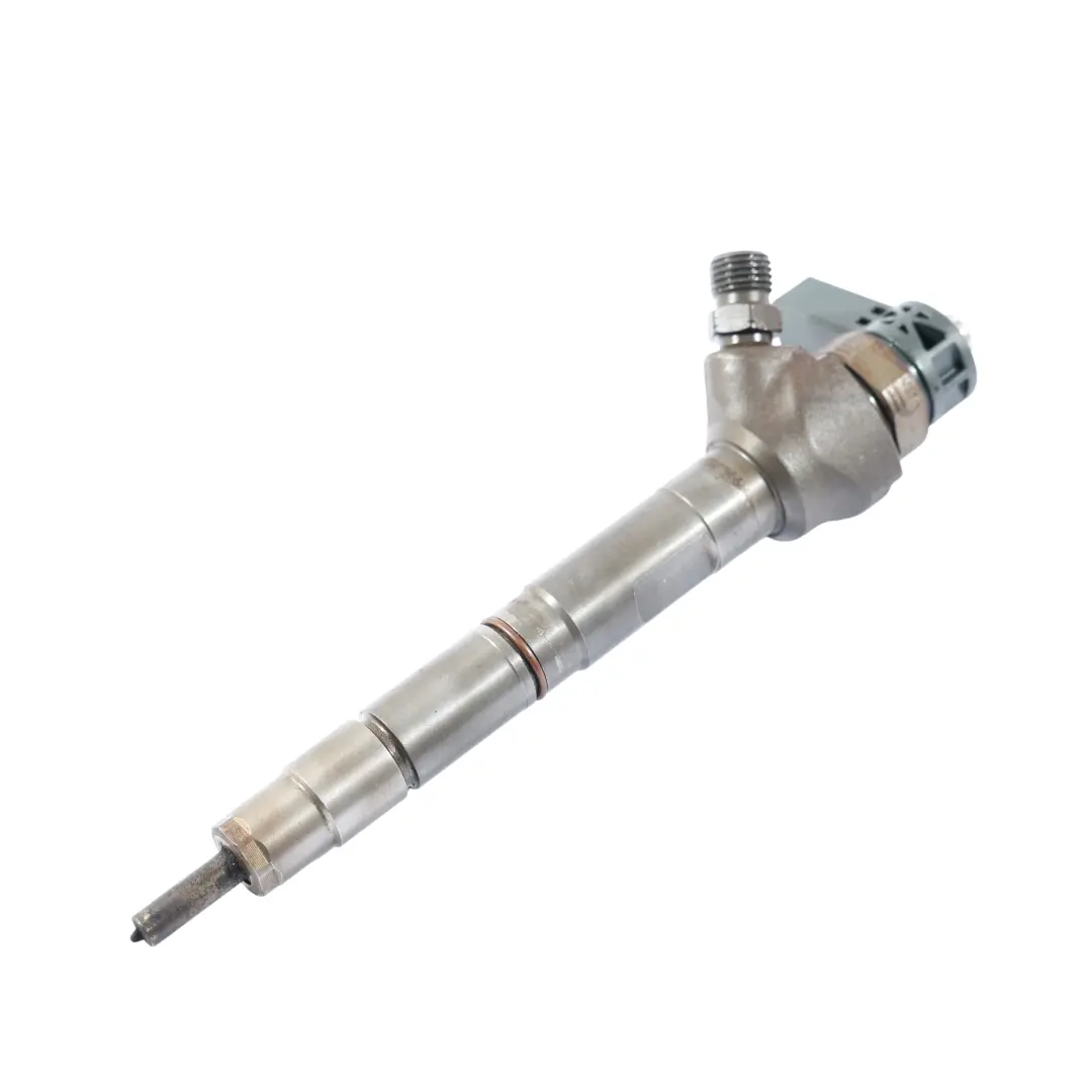 Iniettore Carburante Motore Diesel 2.0 TDI per Audi A3 8V VW Golf VII con numero di parte 04L130277AK Audi A3 8V VW Golf VII Iniettore Carburante Motore Diesel 2.0 TDI - SKU 04L130277AK - Numero di parte 04L130277AK