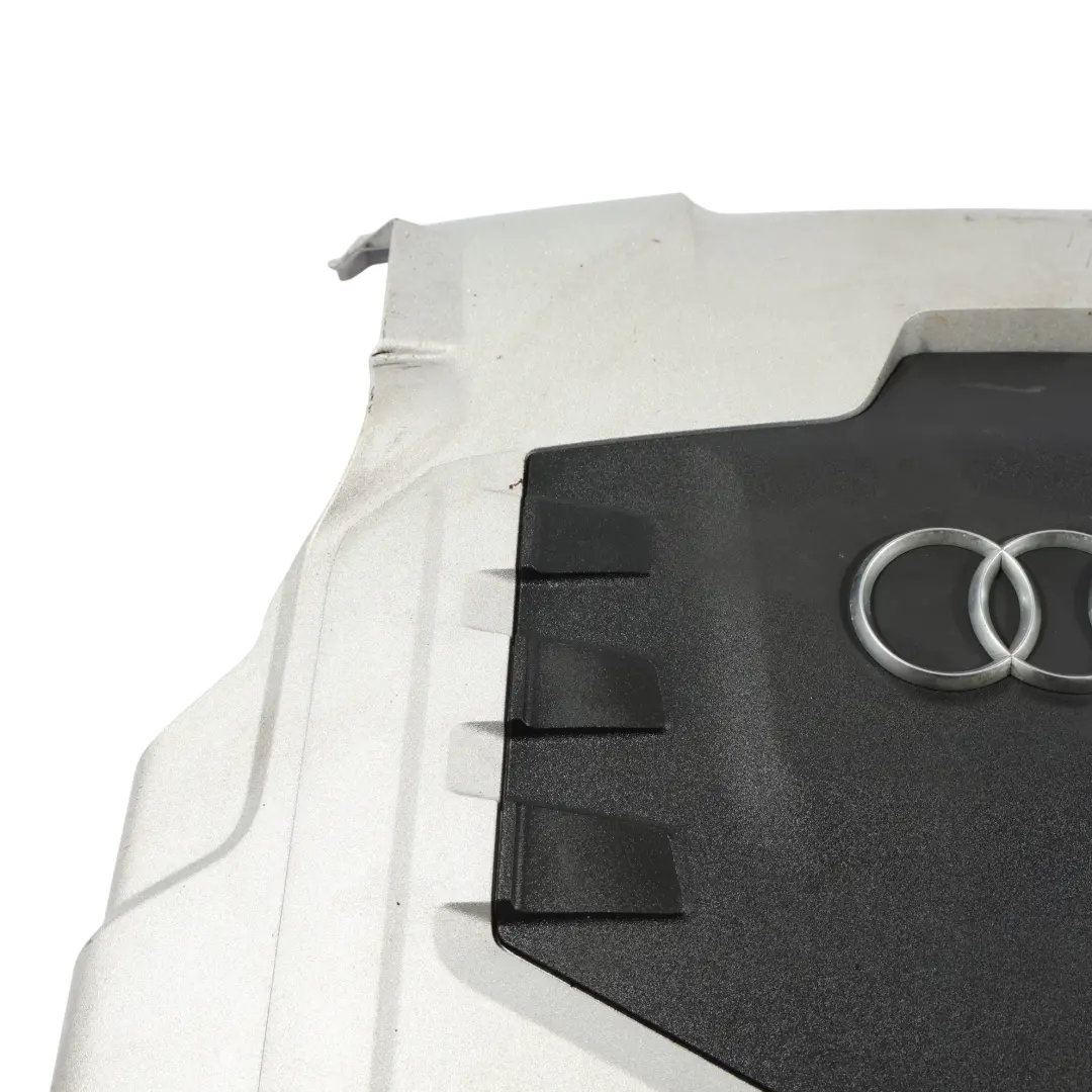 Tapa Motor Panel Superior para Audi A4 B8 con número de pieza 059103925AQ Audi A4 B8 Tapa Motor Panel Superior - SKU 059103925AQ - Número de pieza 059103925AQ