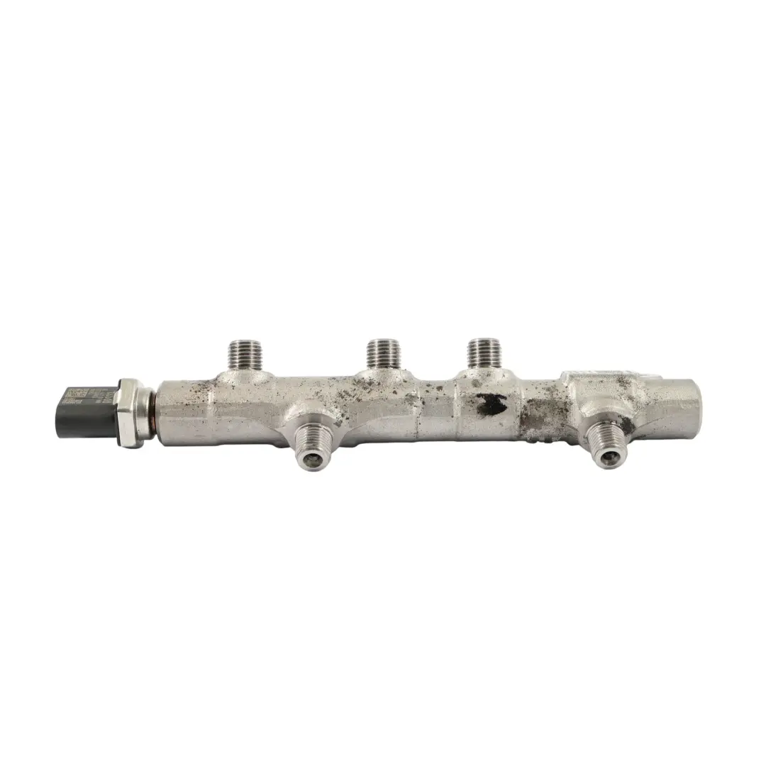 4M Tubo Linea Iniezione Carburante Sinistra 3.0 TDI per Audi A4 B9 Q7 con numero di parte 059130089ED Audi A4 B9 Q7 4M Tubo Linea Iniezione Carburante Sinistra 3.0 TDI - SKU 059130089ED - Numero di parte 059130089ED