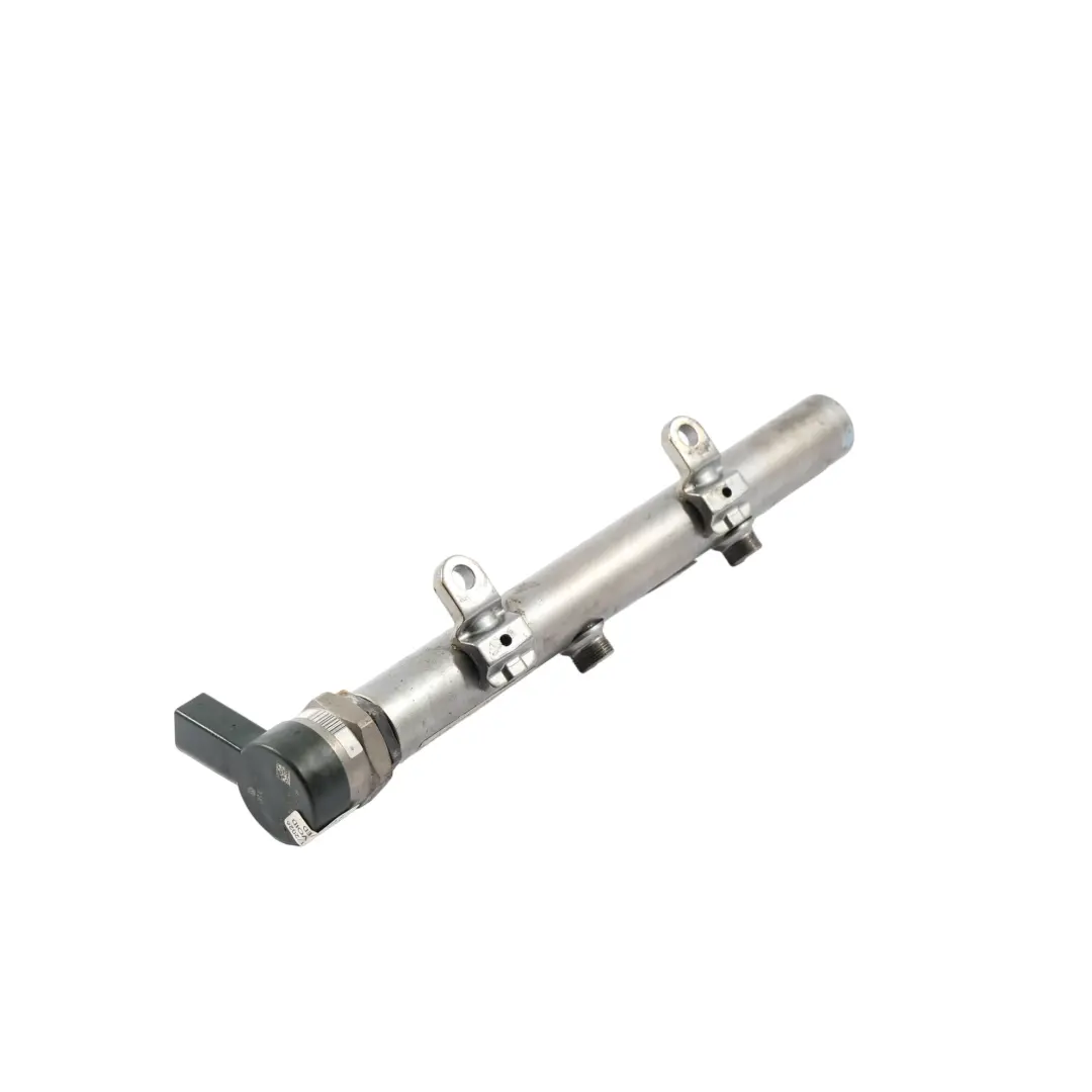 Rail Iniezione Carburante Destra Diesel per Audi A4 B8 3.0 TDI CAPA con numero di parte 059130090AJ Audi A4 B8 3.0 TDI CAPA Rail Iniezione Carburante Destra Diesel - SKU 059130090AJ - Numero di parte 059130090AJ