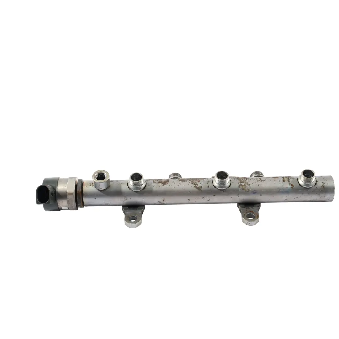 Audi A4 B8 3.0 TDI CAPA Inyección Combustible Rail Derecho Diesel - SKU 059130090AJ - Número de pieza 059130090AJ