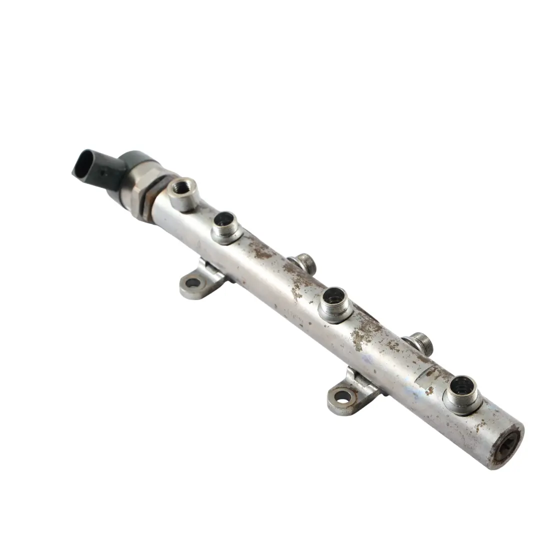 Audi A4 B8 3.0 TDI CAPA Rail Iniezione Carburante Destra Diesel - SKU 059130090AJ - Numero di parte 059130090AJ