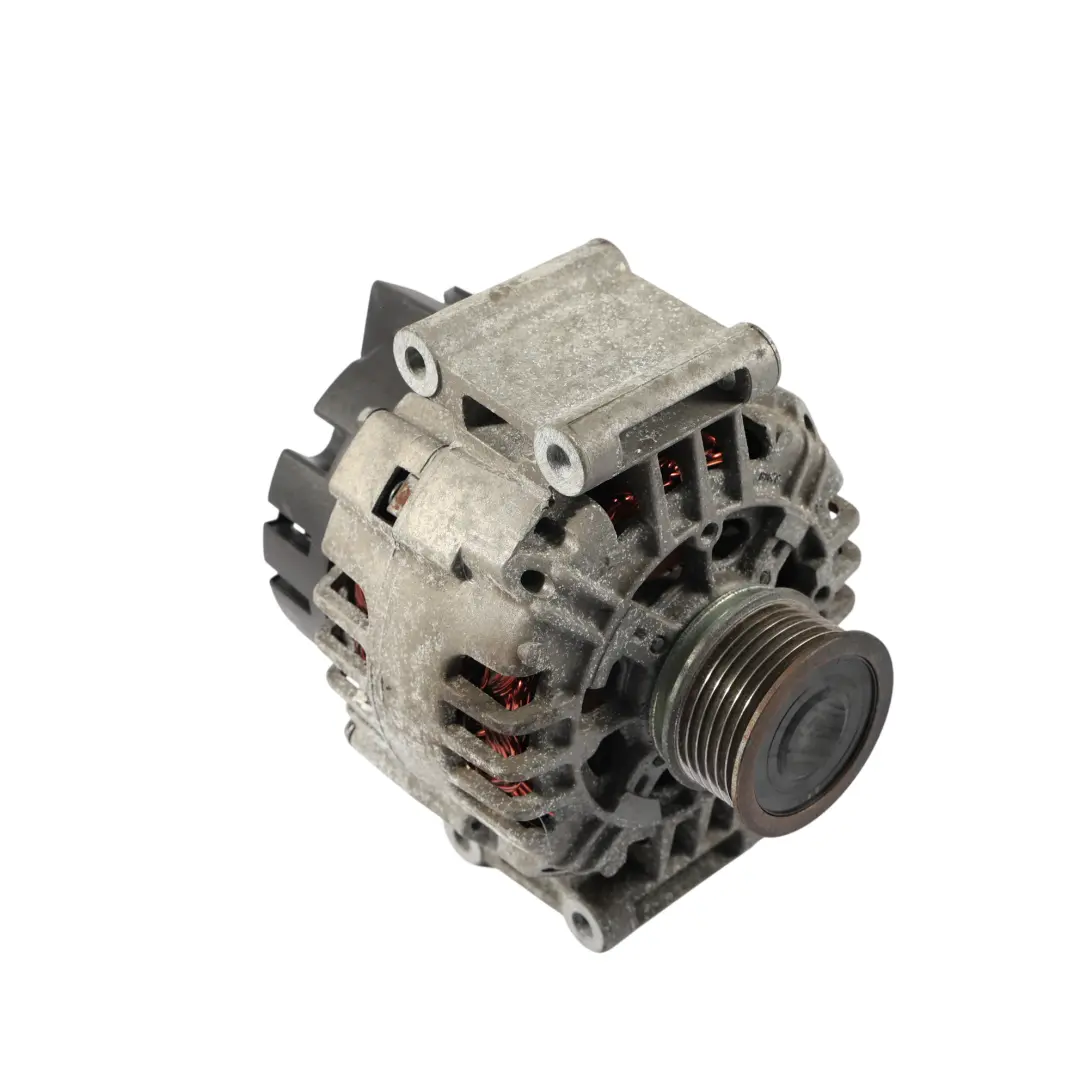 Audi A4 B7 1.8 2.0 Benzyna Alternator Generator 140A 14V B - SKU 06D903016A - Numer Części 06D903016A