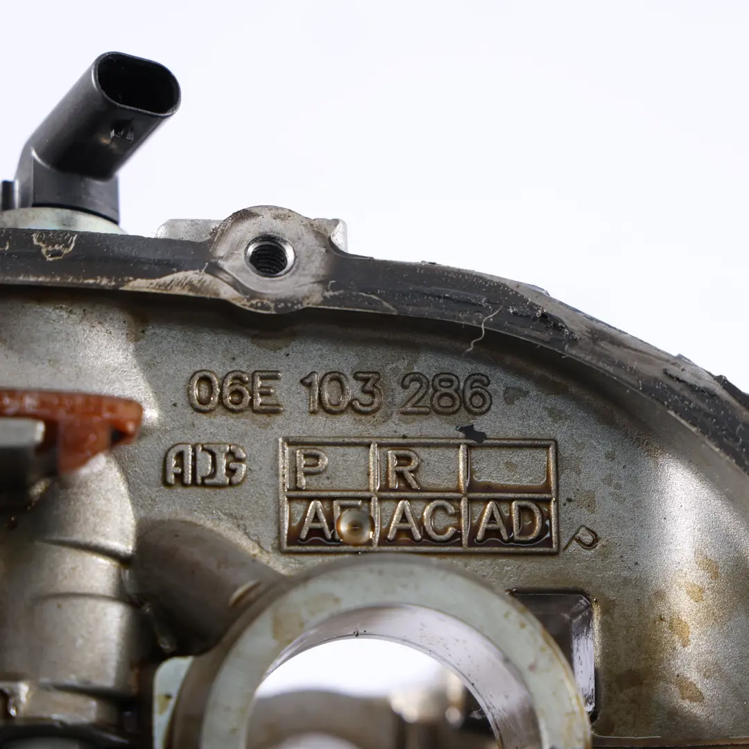 Pokrywa Uchwyt Wałków Cylindry 1-3 06E103286 do Audi A5 S5 8T 3.0 Benzyna o numerze 06E103792A Audi A5 S5 8T 3.0 Benzyna Pokrywa Uchwyt Wałków Cylindry 1-3 06E103286 - SKU 06E103792A-1 - Numer Części 06E103792A