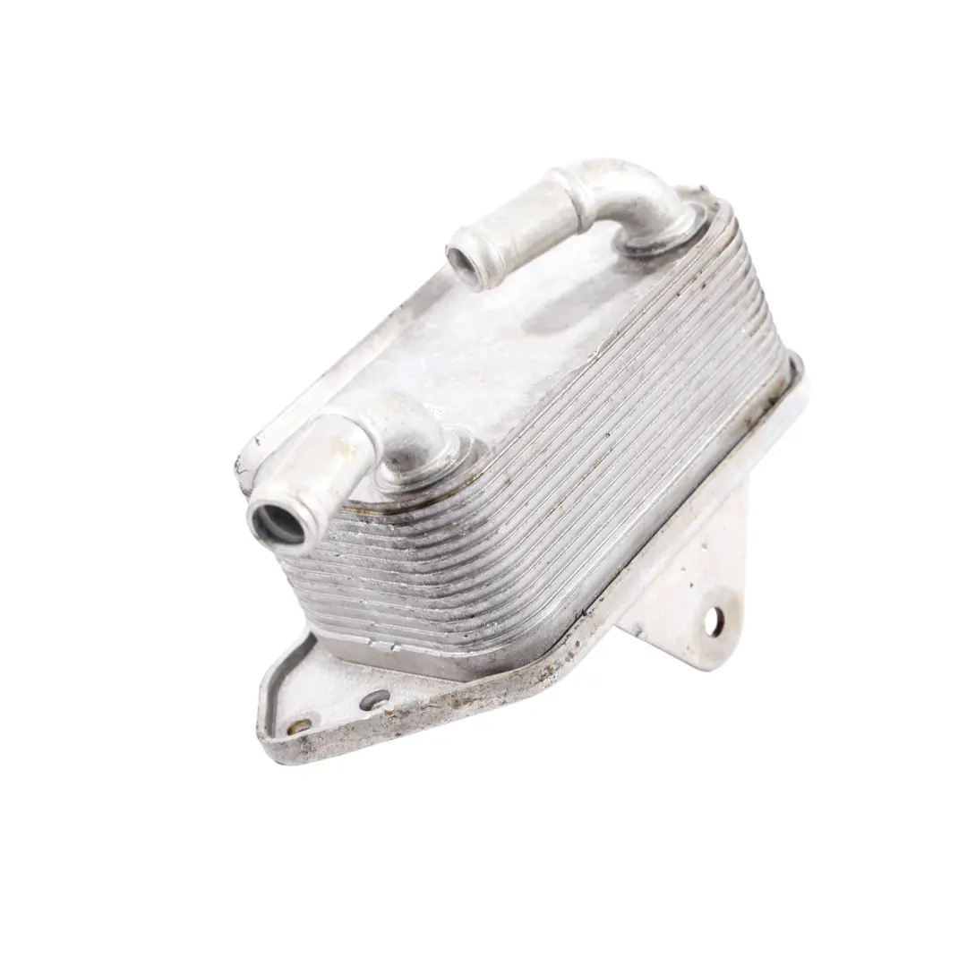 Radiador Enfriador De Aceite para Audi A6 C7 con número de pieza 06E117021G Audi A6 C7 Radiador Enfriador De Aceite - SKU 06E117021G - Número de pieza 06E117021G