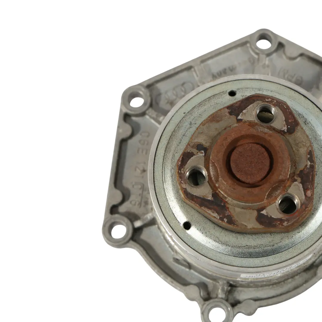 Pompe Liquide De Refroidissement Moteur Essence 06E121016 pour Audi A6 C7 A7 4G A8 D3 à propos du numéro de pièce 06E121018E Audi A6 C7 A7 4G A8 D3 Pompe Liquide De Refroidissement Moteur Essence 06E121016 - SKU 06E121018E - Numéro de pièce 06E121018E