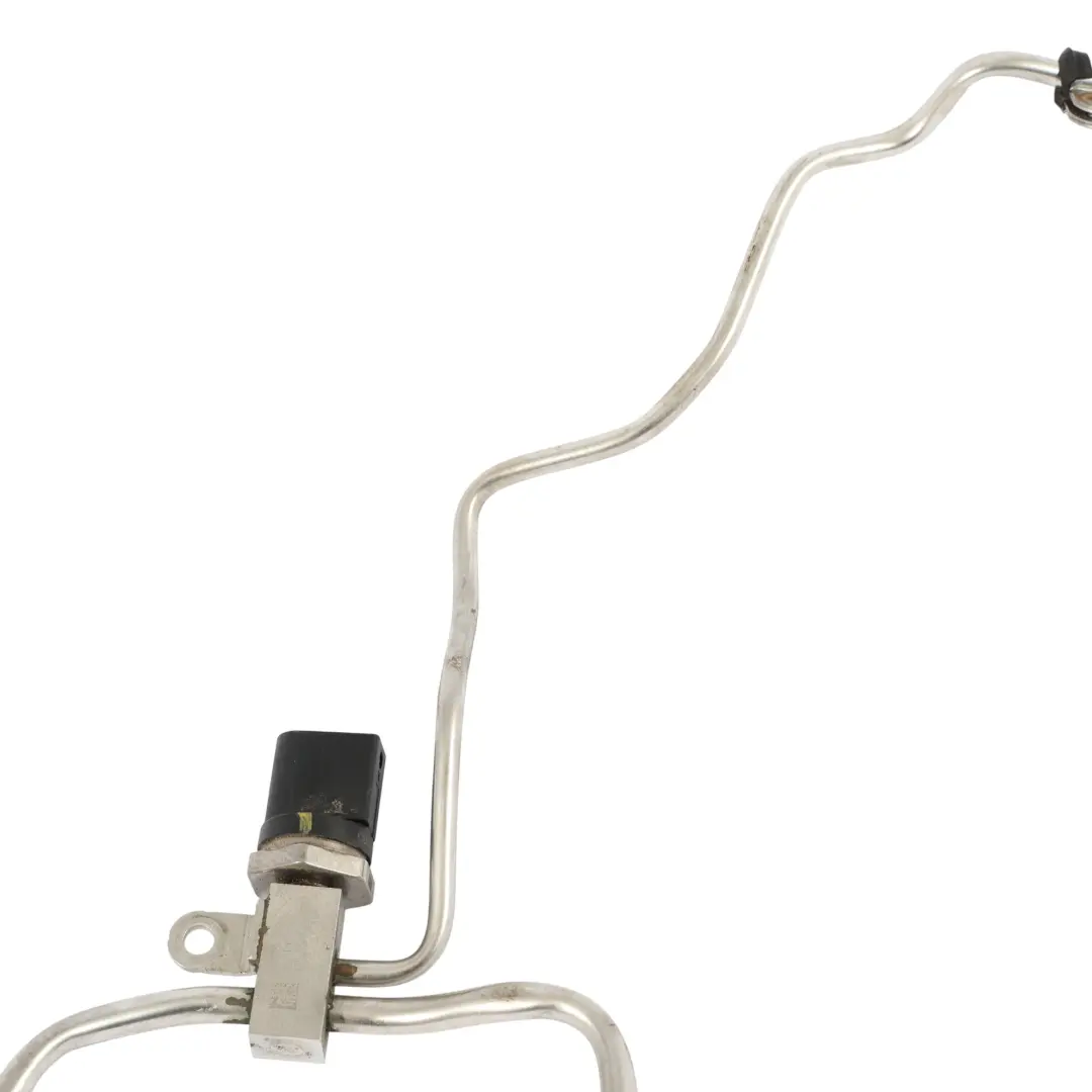 4M Przewód Paliwowy 3.0 TFSI do Audi S5 8T A6 C7 Q7 o numerze 06E127509AE Audi S5 8T A6 C7 Q7 4M Przewód Paliwowy 3.0 TFSI - SKU 06E127509AE - Numer Części 06E127509AE