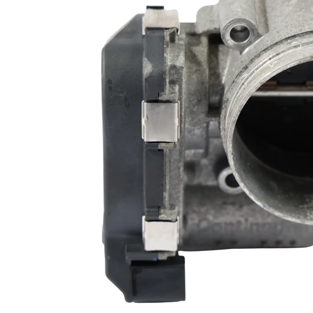 Corpo Farfallato Aspirazione Aria 3.0 Benzina per Audi A4 S4 B8 con numero di parte 06E133062H Audi A4 S4 B8 Corpo Farfallato Aspirazione Aria 3.0 Benzina - SKU 06E133062H - Numero di parte 06E133062H