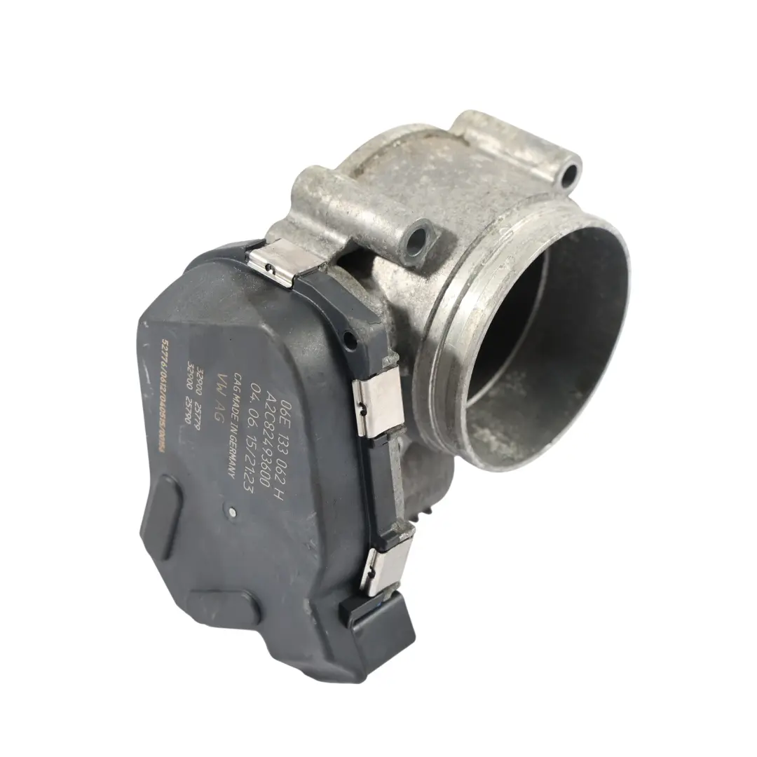 Corpo Farfallato Aspirazione Aria 3.0 Benzina per Audi A4 S4 B8 con numero di parte 06E133062H Audi A4 S4 B8 Corpo Farfallato Aspirazione Aria 3.0 Benzina - SKU 06E133062H - Numero di parte 06E133062H