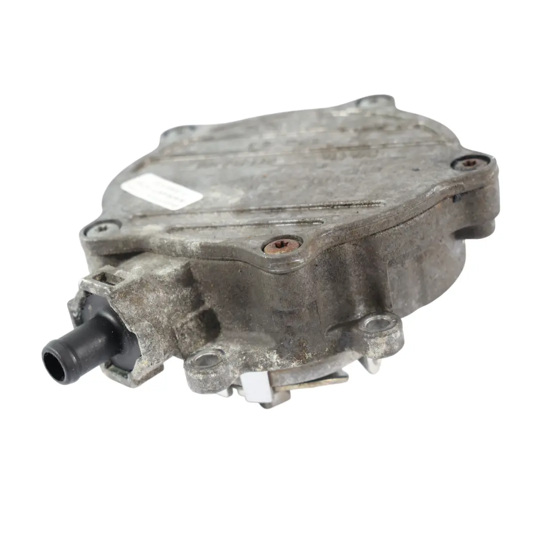 Unterdruckpumpe 06E145100R für Audi S4 B8 S5 8T 3.0 TFSI Motor mit Teilenummer 06E145100Q Audi S4 B8 S5 8T 3.0 TFSI Motor Unterdruckpumpe 06E145100R - SKU 06E145100Q - Teilenummer 06E145100Q