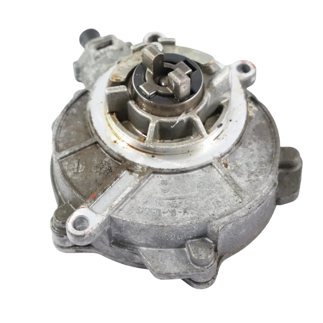 Pompa Vacuum 06E145100R do Audi S4 B8 S5 8T 3.0 TFSI o numerze 06E145100Q Audi S4 B8 S5 8T 3.0 TFSI Pompa Vacuum 06E145100R - SKU 06E145100Q - Numer Części 06E145100Q