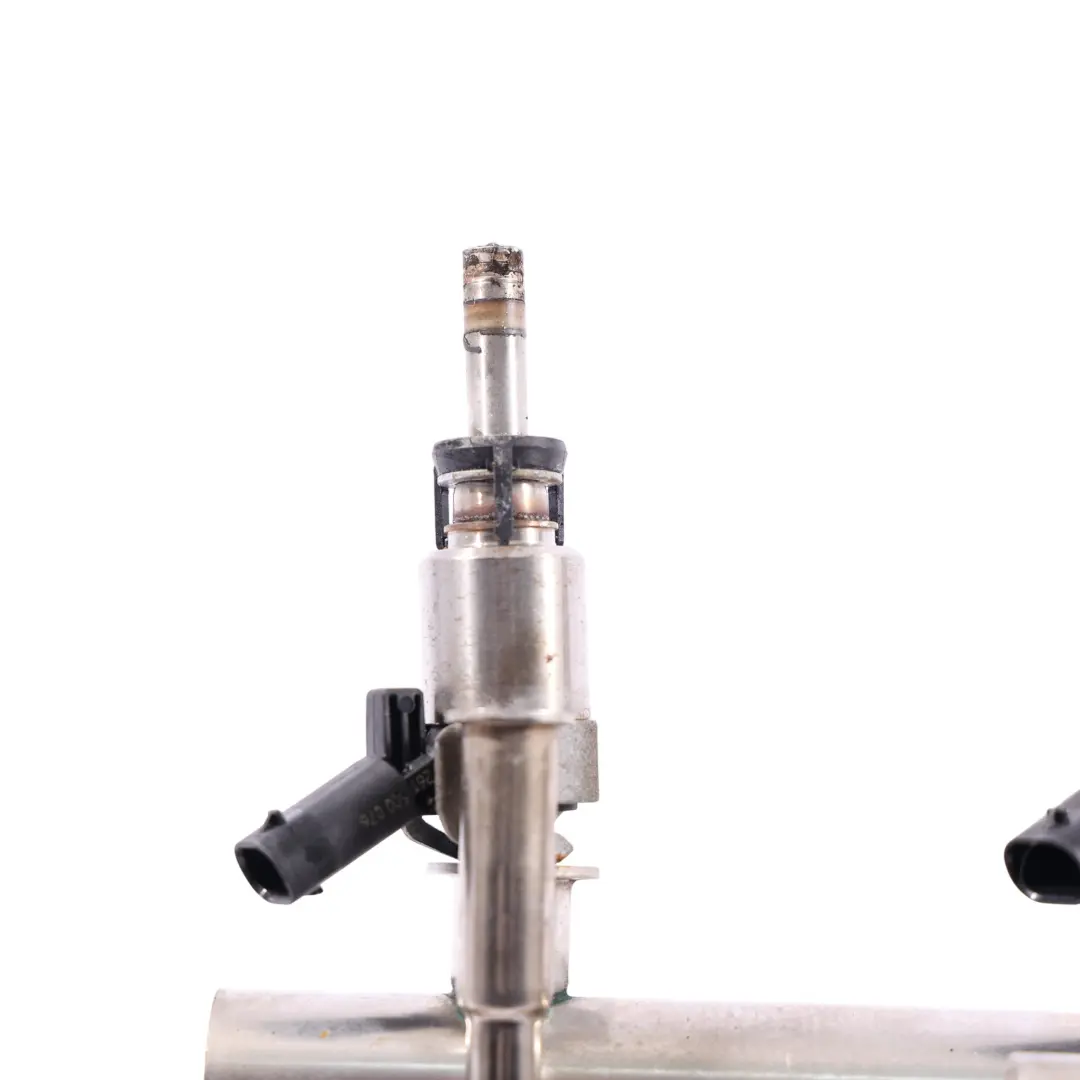 Benzin Einspritz Leiste Kraftstoff Düsen für Audi A4 B8 Q3 8U 2.0 TFSI mit Teilenummer 06J133317AB Audi A4 B8 Q3 8U 2.0 TFSI Benzin Einspritz Leiste Kraftstoff Düsen - SKU 06J133317AB-1 - Teilenummer 06J133317AB
