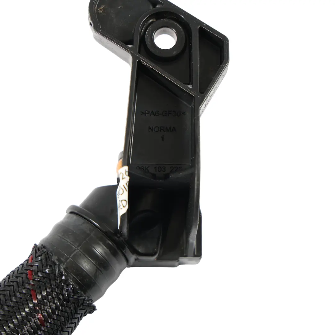 Tubo Di Sfiato Motore Tubo Flessibile Di Sfiato 2.0 TFSI per Audi A1 8X con numero di parte 06K103213G Audi A1 8X Tubo Di Sfiato Motore Tubo Flessibile Di Sfiato 2.0 TFSI - SKU 06K103213G - Numero di parte 06K103213G