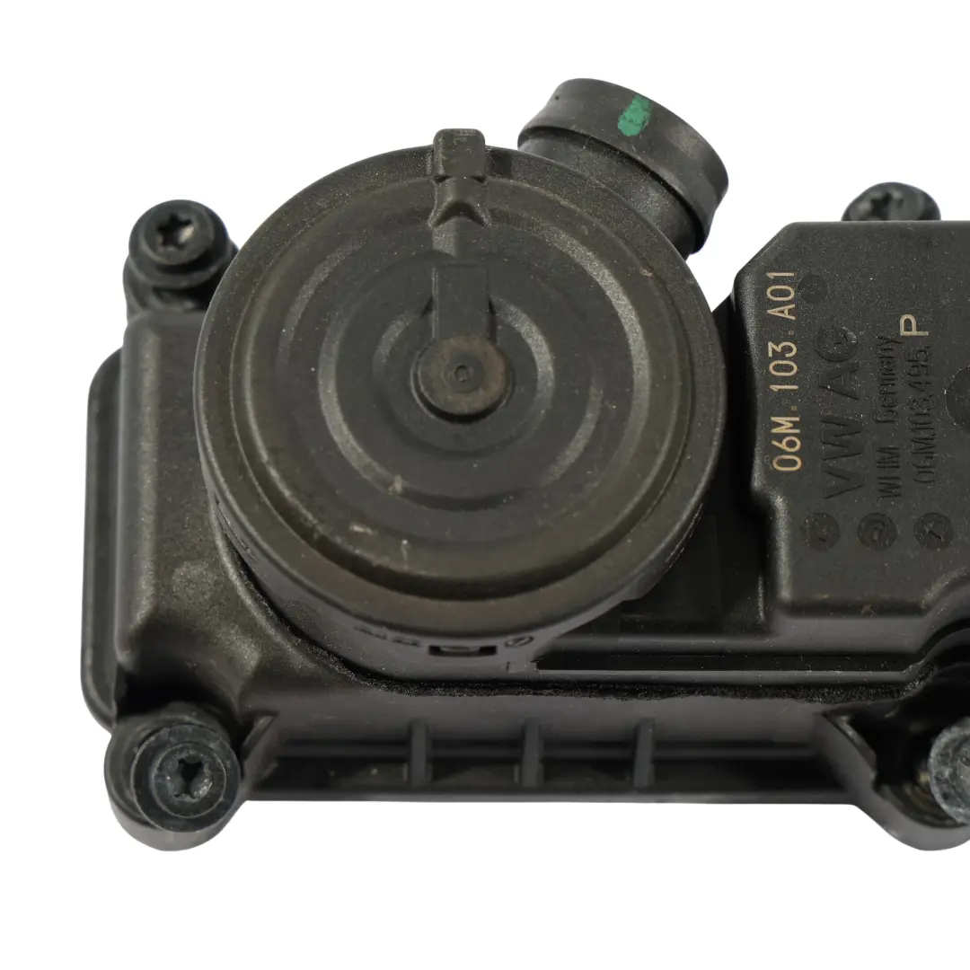 Separator Oleju Odma 06M103495P do Audi S5 F5 3.0 TFSI Benzyna o numerze 06M103515H Audi S5 F5 3.0 TFSI Benzyna Separator Oleju Odma 06M103495P - SKU 06M103515H - Numer Części 06M103515H