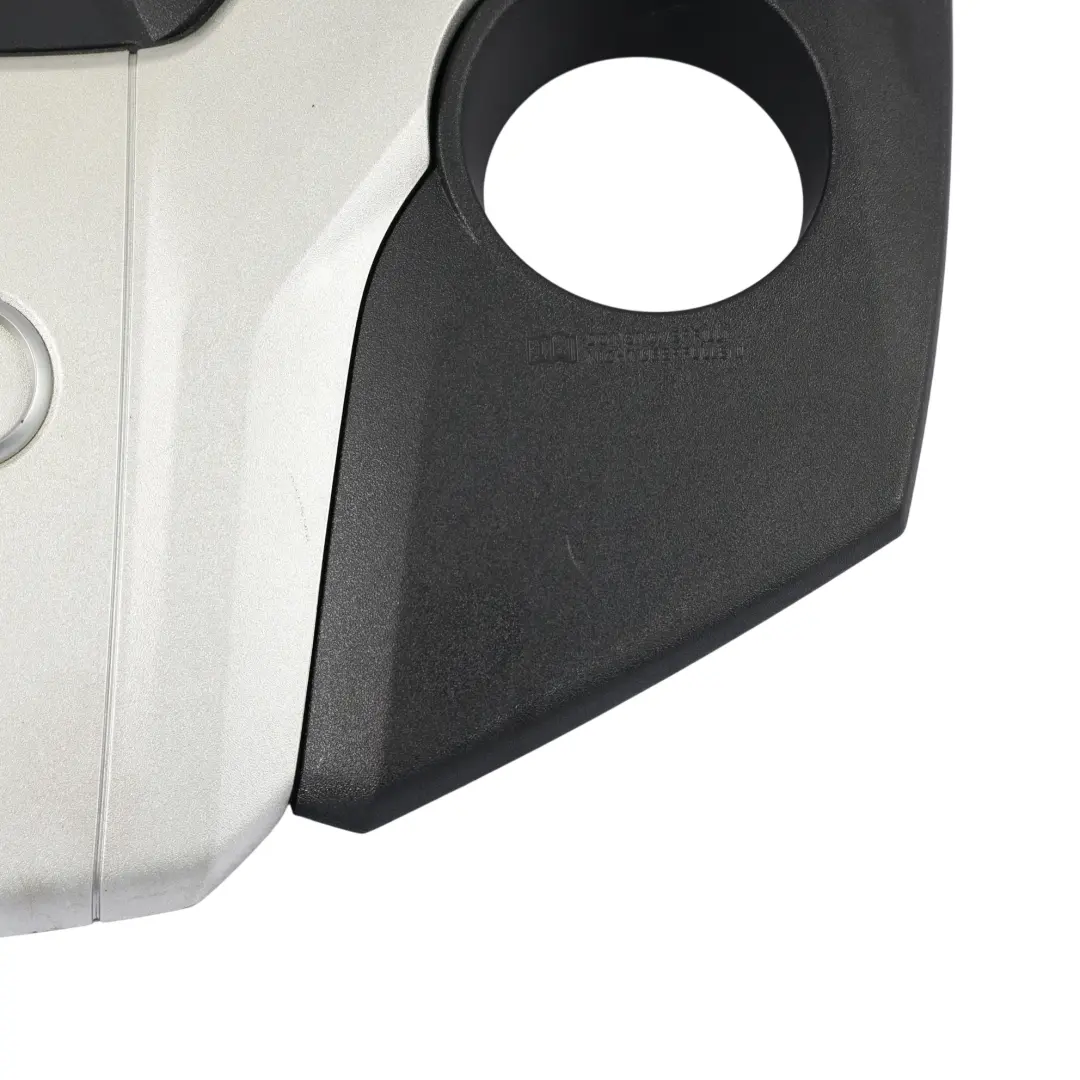 Pannello Di Copertura Superiore Del Motore per Audi A5 8T 3.0 TFSI V6 con numero di parte 06M103925 Audi A5 8T 3.0 TFSI V6 Pannello Di Copertura Superiore Del Motore - SKU 06M103925 - Numero di parte 06M103925