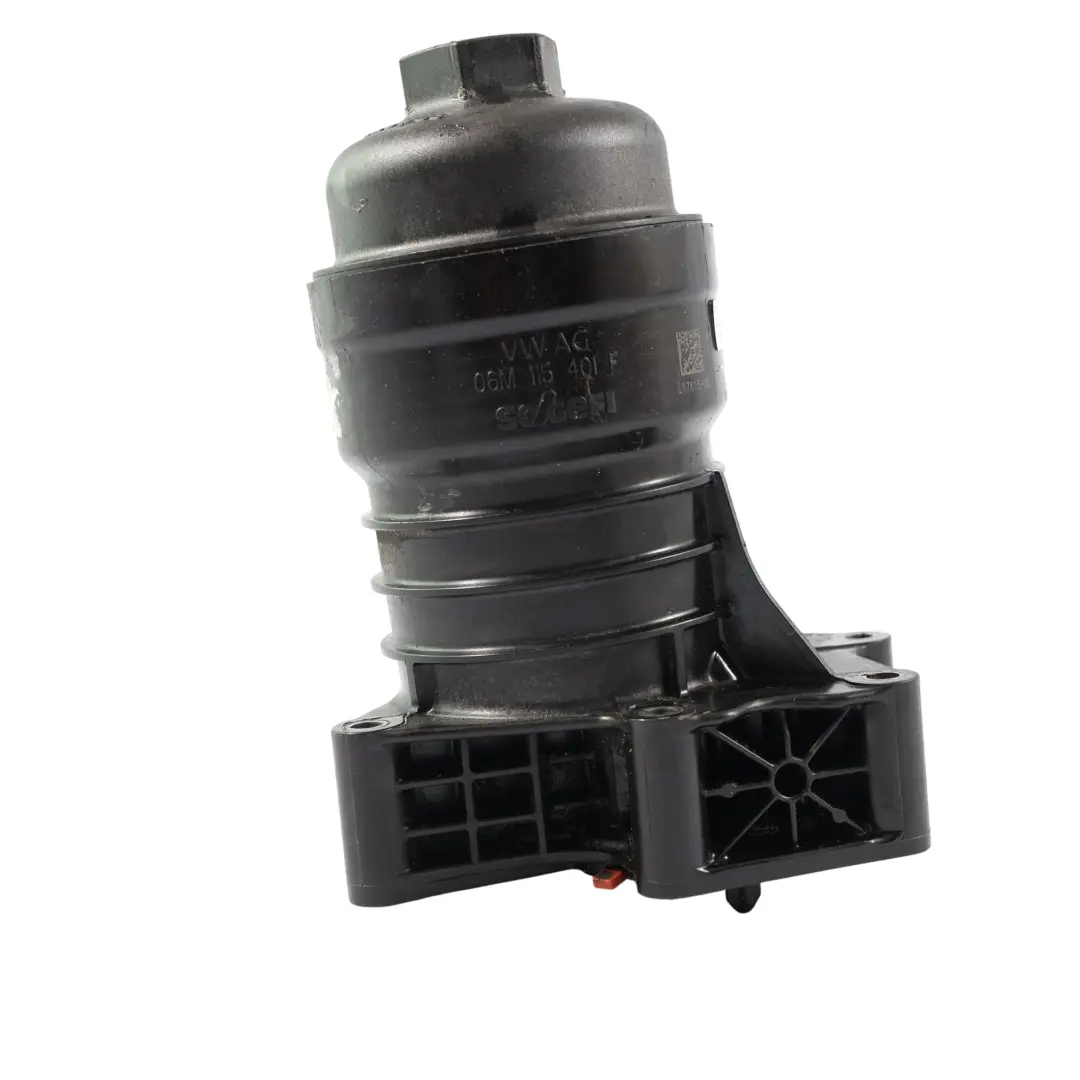 Audi A4 B9 A5 8T Filtro Aceite Carcasa Enfriador Aceite 3.0 TFSI V6 - SKU 06M115401F-1 - Número de pieza 06M115401F