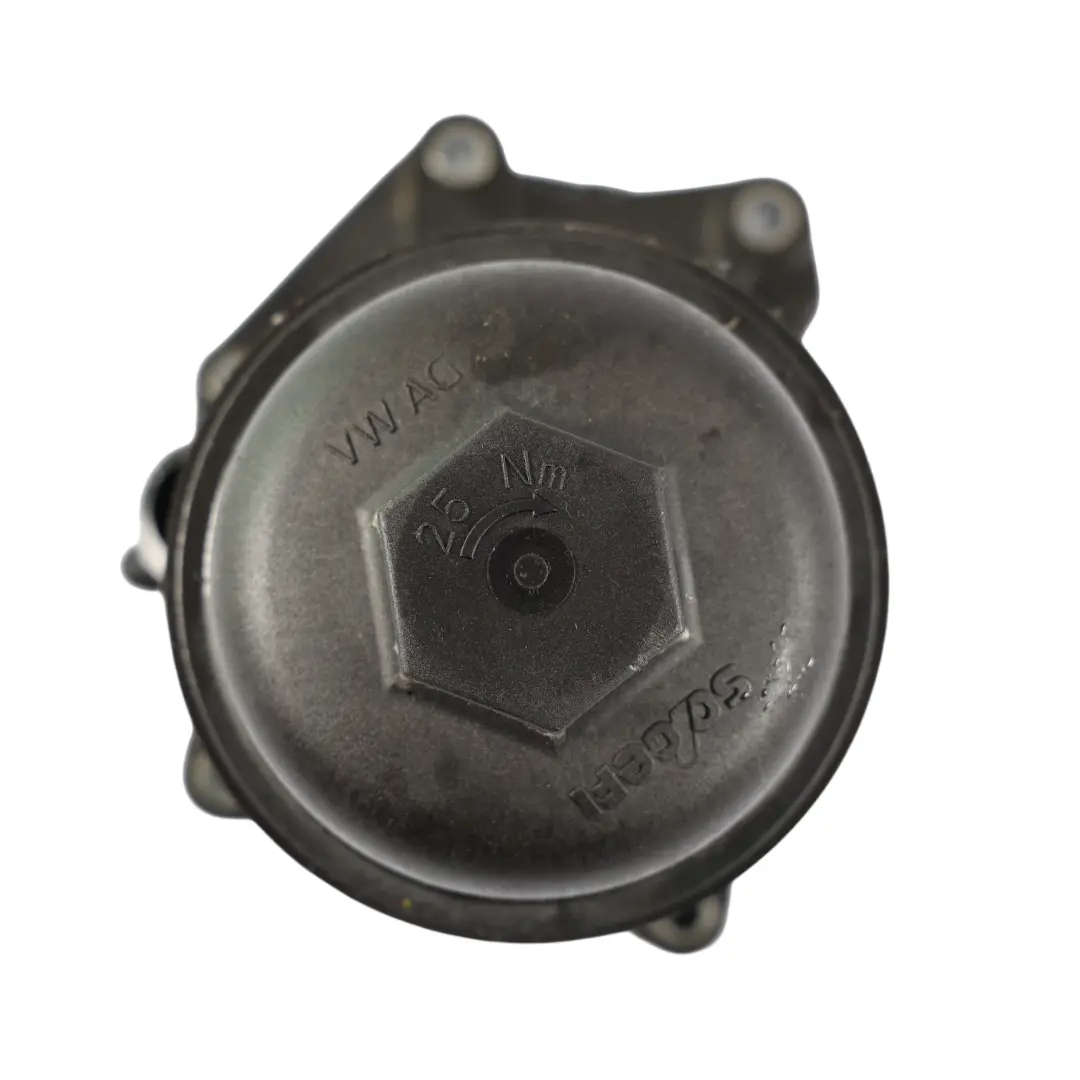 Filtro Olio Radiatore Olio 3.0 TFSI V6 Benzina per Audi A4 B9 A5 8T con numero di parte 06M115401F Audi A4 B9 A5 8T Filtro Olio Radiatore Olio 3.0 TFSI V6 Benzina - SKU 06M115401F-1 - Numero di parte 06M115401F