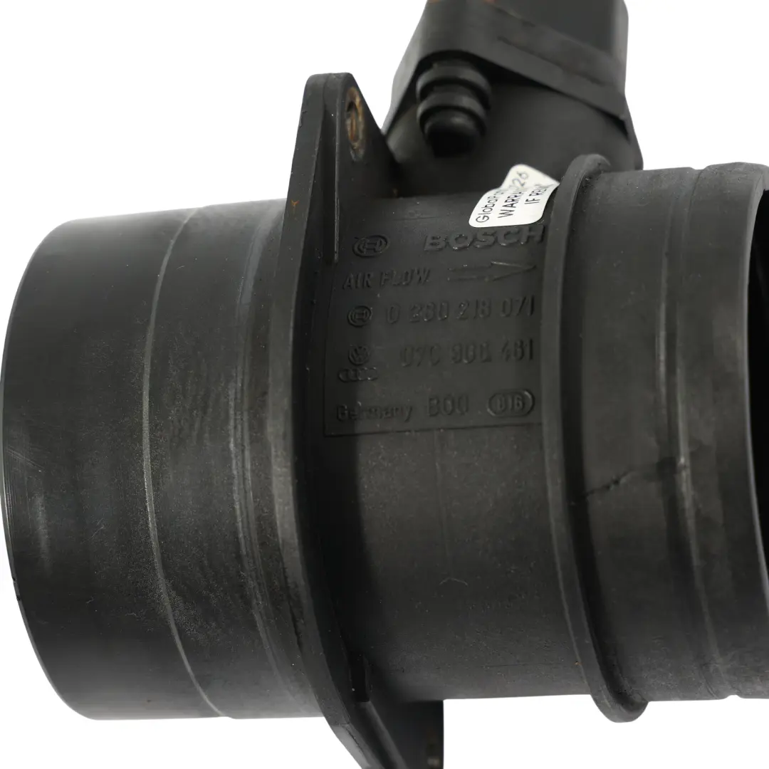 Misuratore Di Massa D'Aria Sensore MAF per Audi S8 D3 Porsche Cayenne 92A con numero di parte 07C906461 Audi S8 D3 Porsche Cayenne 92A Misuratore Di Massa D'Aria Sensore MAF - SKU 07C906461 - Numero di parte 07C906461