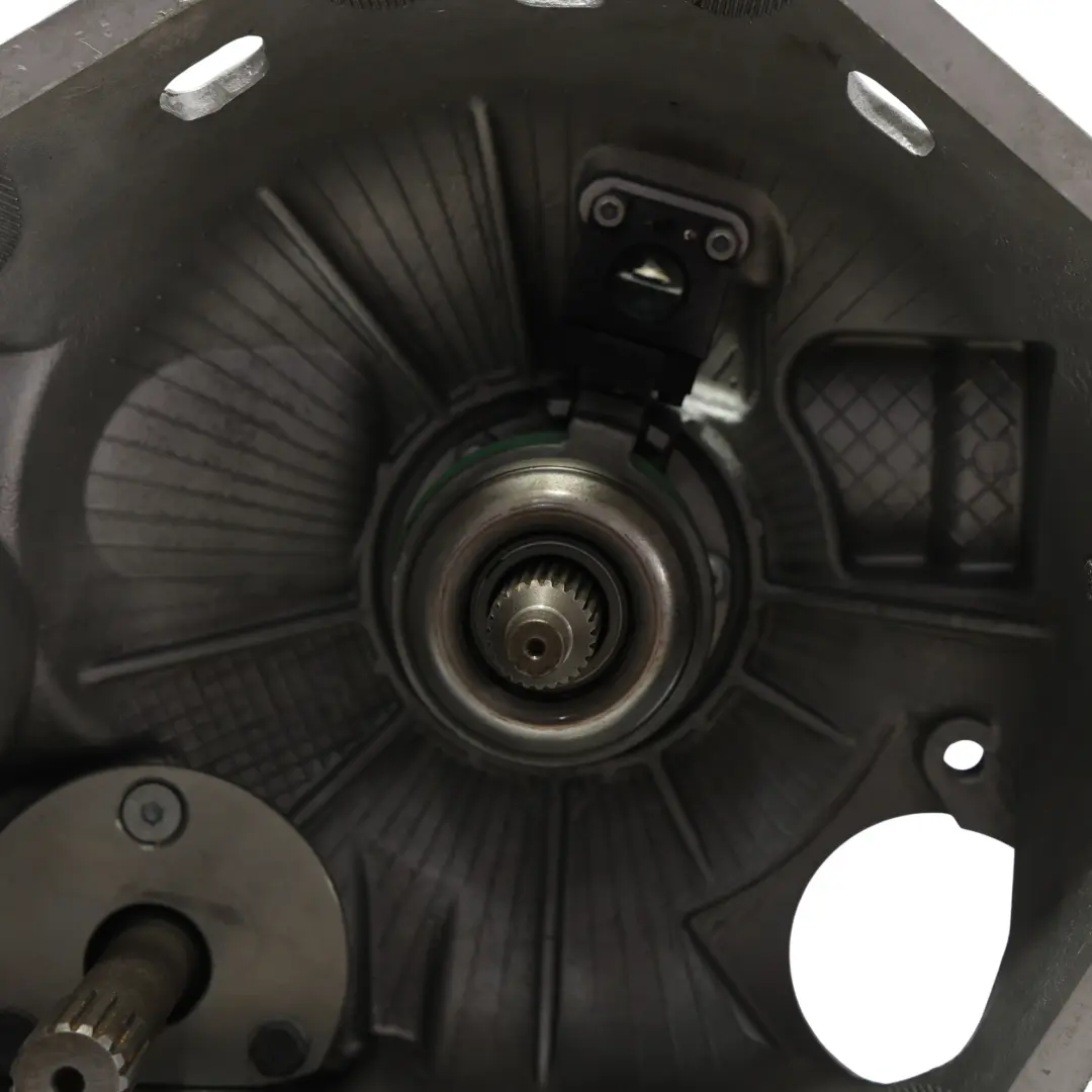 Audi R8 4.2 FSI V8 Quattro Boîte Vitesses BYH R-Tronic KBC 086300045R - Garantie - SKU 086300042R - Numéro de pièce 086300042R