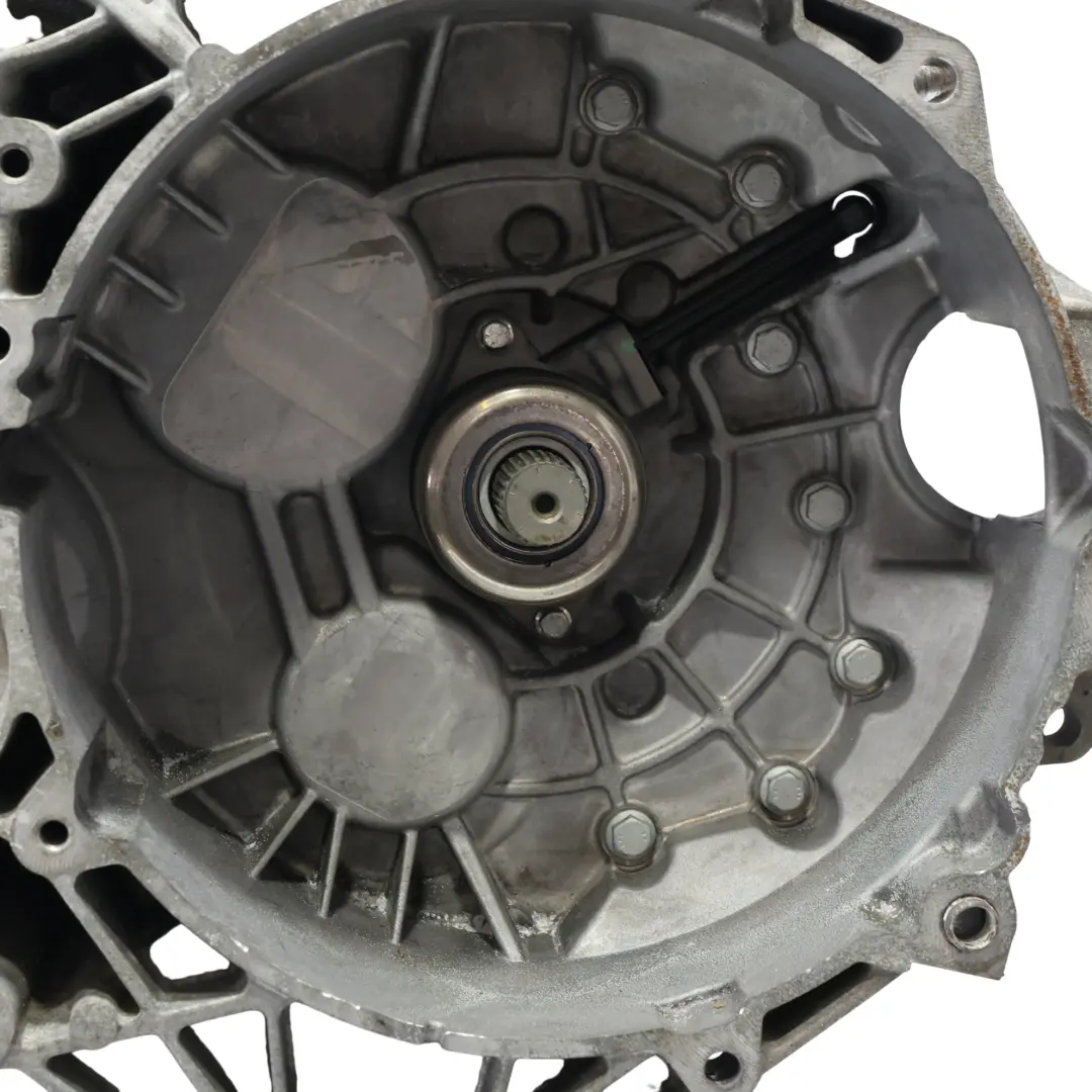 2.0TDI DNAE Skrzynia Biegów Manual 6 Biegów VLE do VW Crafter II SY o numerze 0AX300040G VW Crafter II SY 2.0TDI DNAE Skrzynia Biegów Manual 6 Biegów VLE - SKU 0AX300040G - Numer Części 0AX300040G