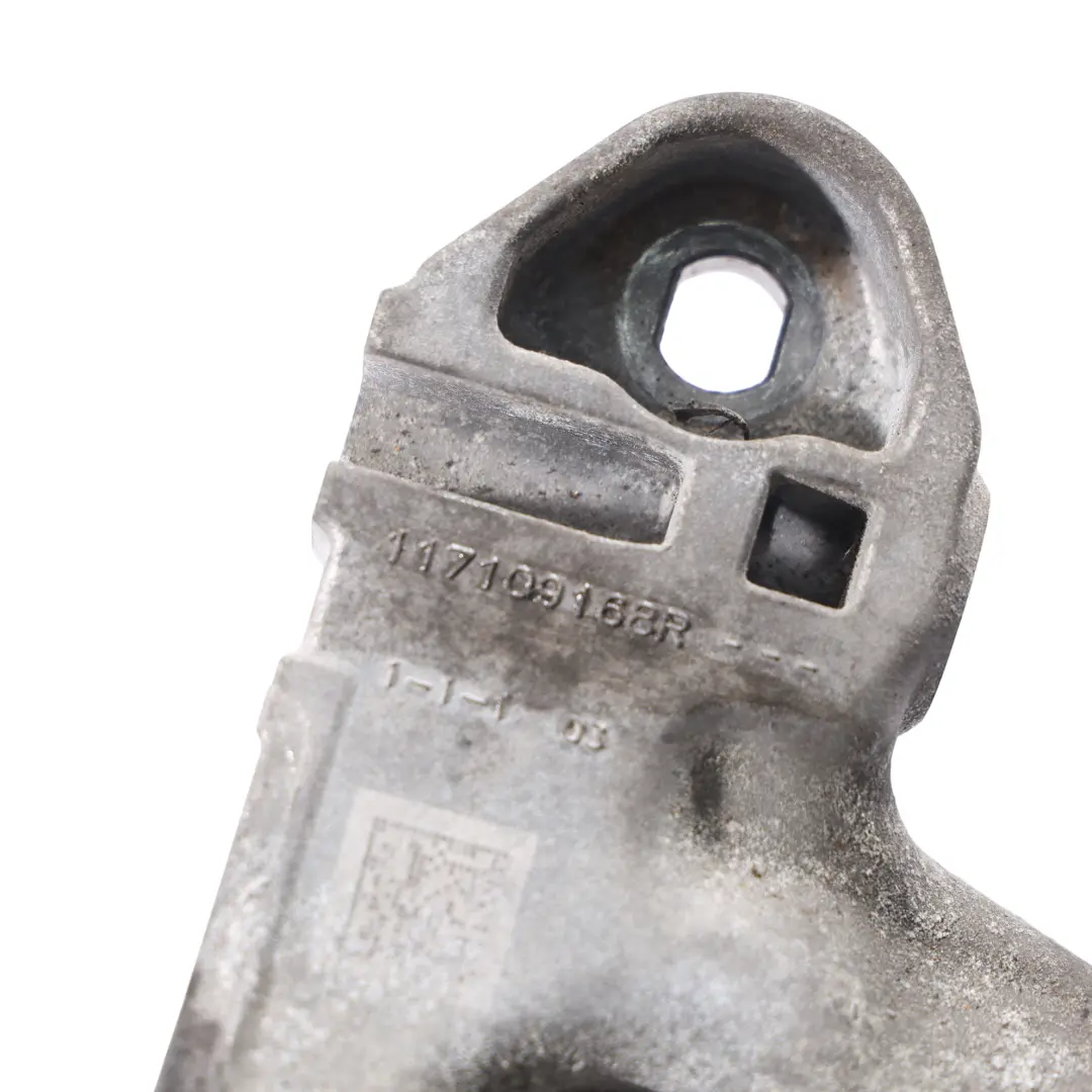 Lichtmaschinen Riemen Spannrollen Halterung OM608 für Mercedes W415 mit Teilenummer 117109168R Mercedes W415 Lichtmaschinen Riemen Spannrollen Halterung OM608 - SKU 117109168R - Teilenummer 117109168R