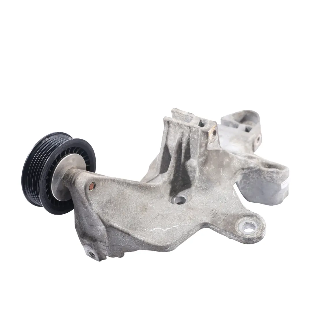 Alternador Correa Tensor Polea Soporte OM608 para Mercedes W415 con número de pieza 117109168R Mercedes W415 Alternador Correa Tensor Polea Soporte OM608 - SKU 117109168R - Número de pieza 117109168R