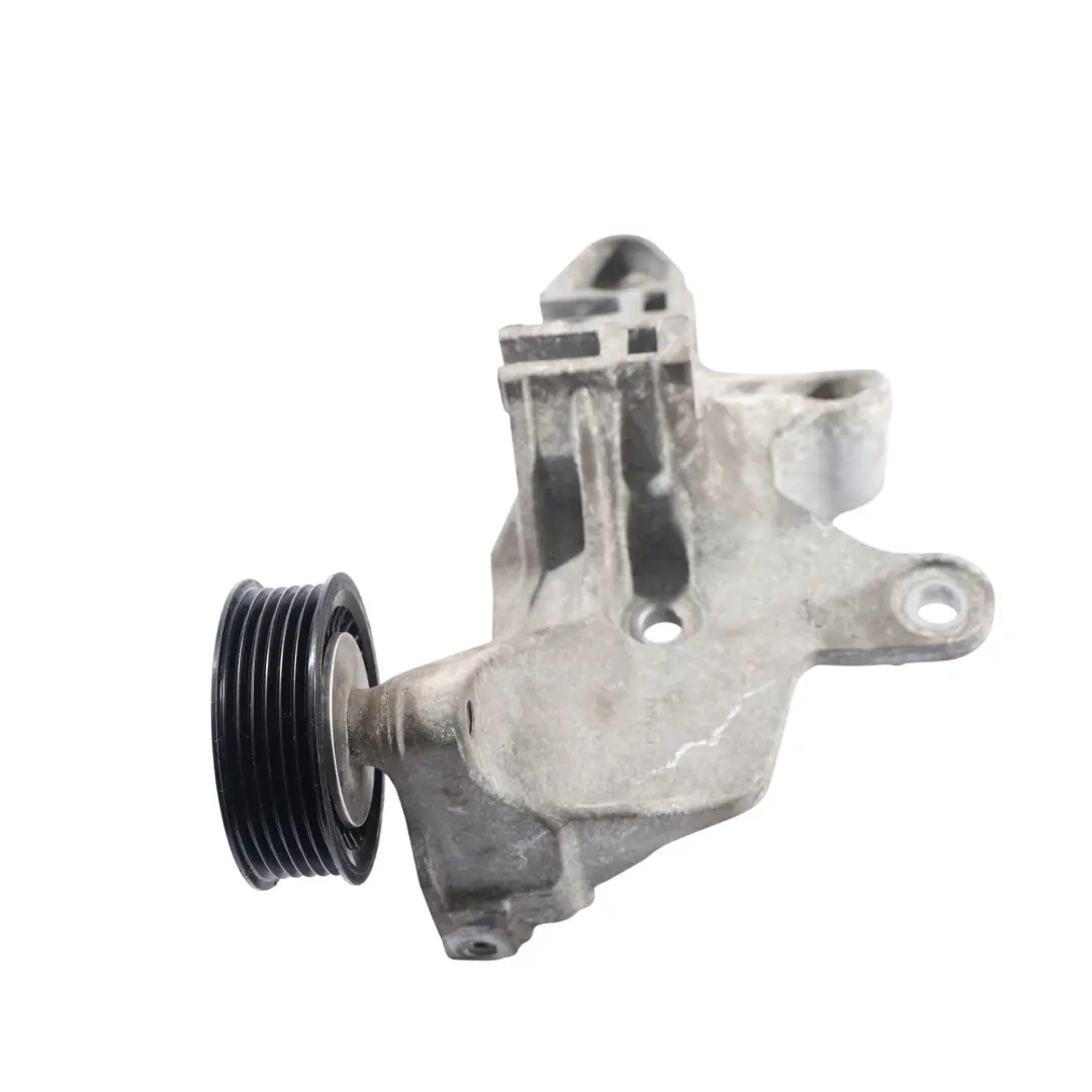Supporto Puleggia Tendicinghia Alternatore OM608 per Mercedes W415 con numero di parte 117109168R Mercedes W415 Supporto Puleggia Tendicinghia Alternatore OM608 - SKU 117109168R - Numero di parte 117109168R