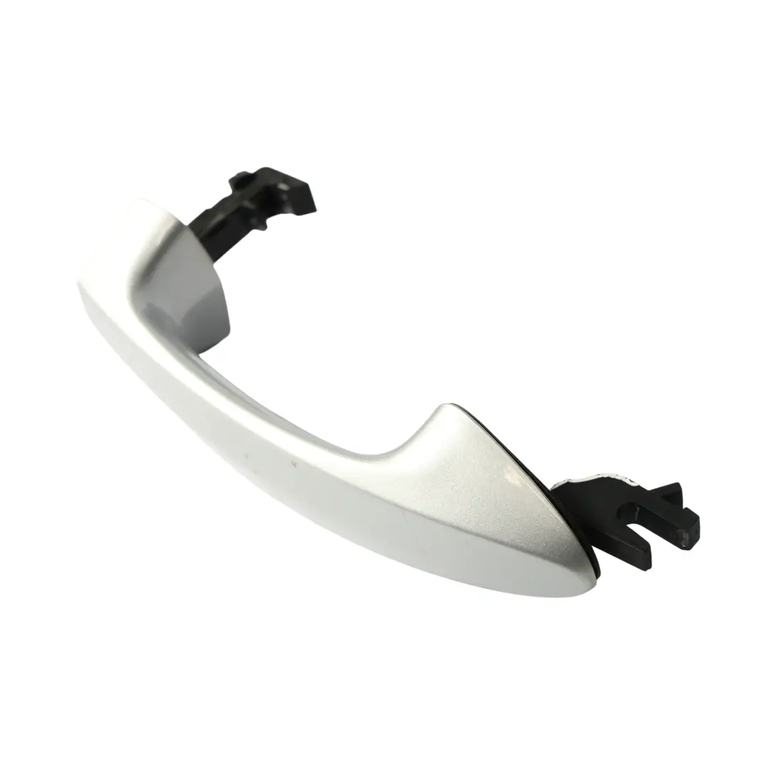 Poignée Porte Avant Arrière Gauche Droite Moondust Silver ZJ pour Ford Fiesta Mk7 à propos du numéro de pièce 1767138 Ford Fiesta Mk7 Poignée Porte Avant Arrière Gauche Droite Moondust Silver ZJ - SKU 1767138-MDS - Numéro de pièce 1767138