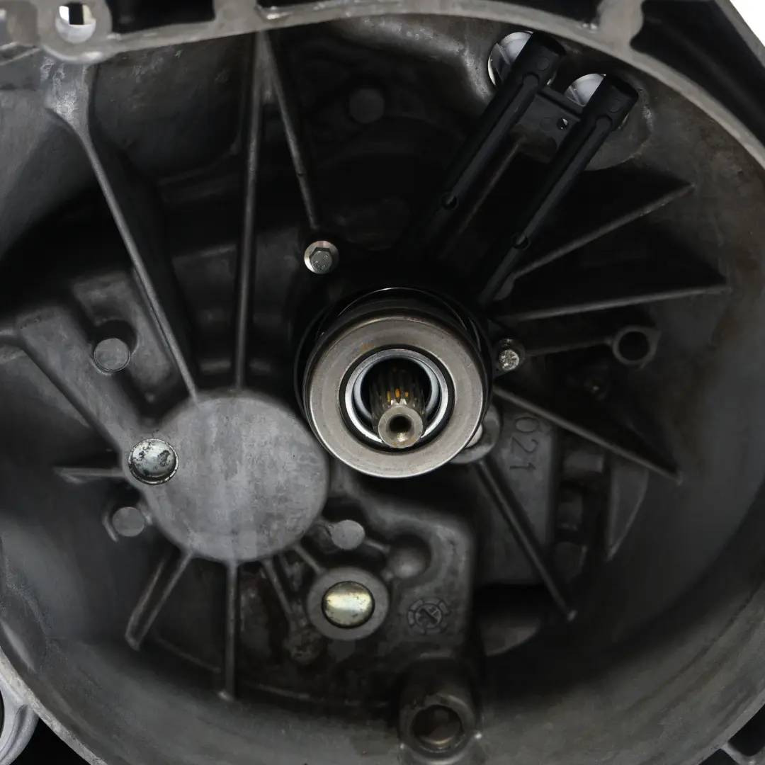 1.4TDCI Cambio Manuale B5/IB5 AA6R7002BBE GARANZIA per Ford Fiesta MK7 con numero di parte 1844989 Ford Fiesta MK7 1.4TDCI Cambio Manuale B5/IB5 AA6R7002BBE GARANZIA - SKU 1844989 - Numero di parte 1844989