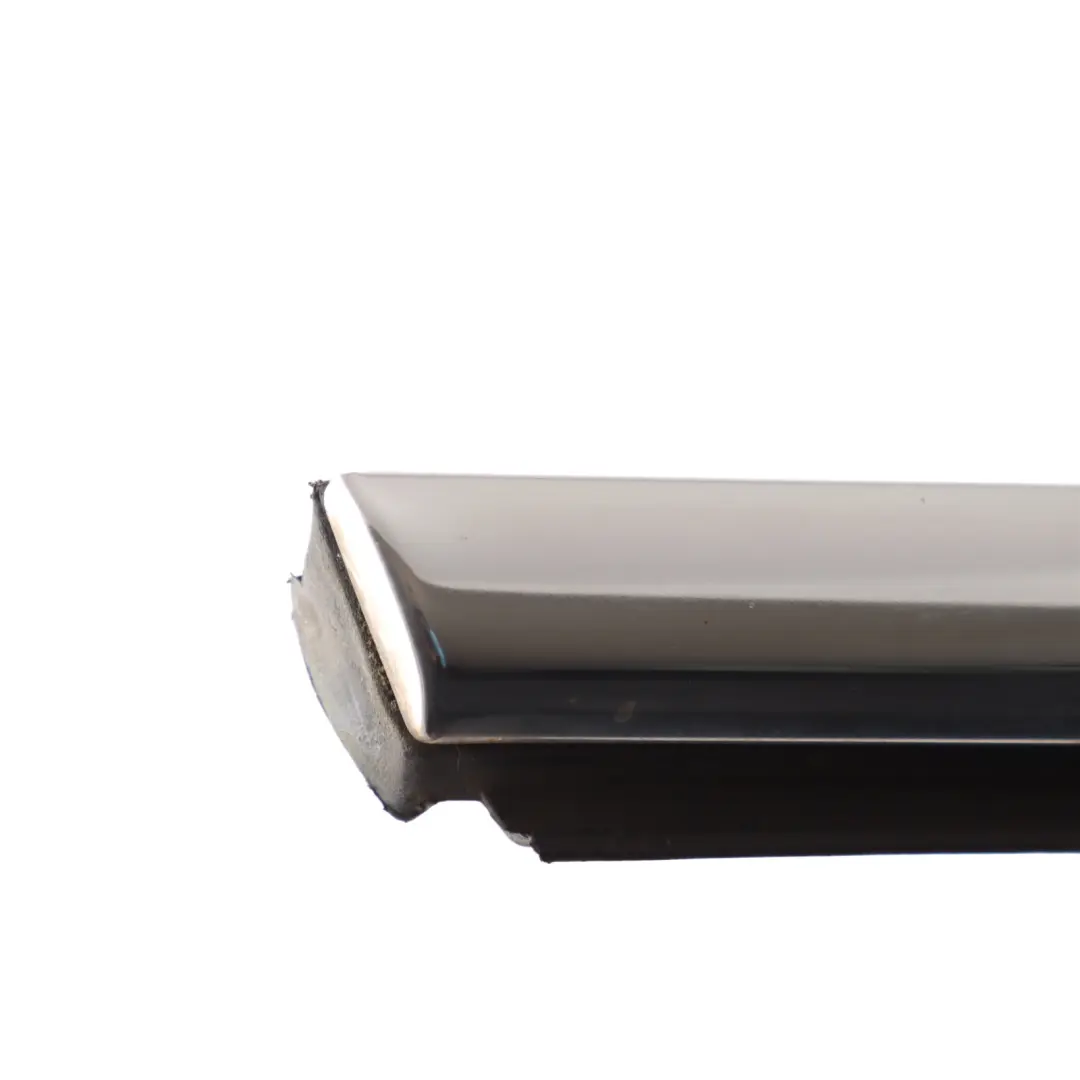 Mk3 Embellecedor Exterior Puerta Delantera Burlete Derecho para Ford Focus con número de pieza 1871577 Ford Focus Mk3 Embellecedor Exterior Puerta Delantera Burlete Derecho - SKU 1871577 - Número de pieza 1871577