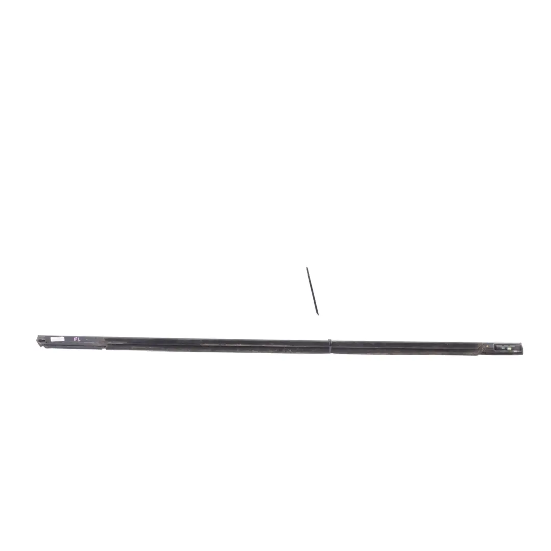 Mk3 Vordere Türdichtungsleiste Trim Strip Outer Left für Ford Focus mit Teilenummer 1871580 Ford Focus Mk3 Vordere Türdichtungsleiste Trim Strip Outer Left - SKU 1871580 - Teilenummer 1871580