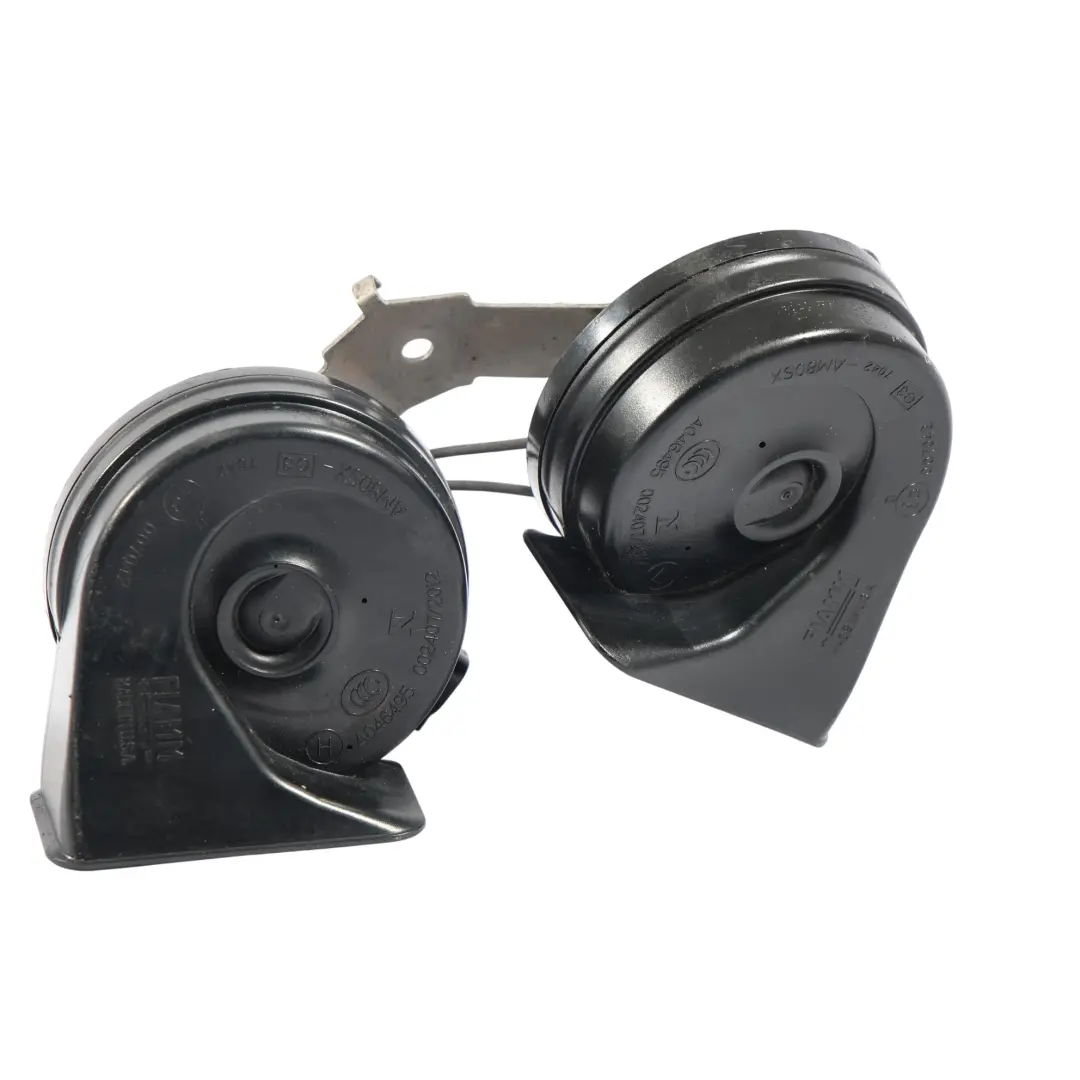 Mk6 Segnale Acustico Fanfara Set FR3T-13A803-DA per Ford Mustang GT con numero di parte 1908657 Ford Mustang GT Mk6 Segnale Acustico Fanfara Set FR3T-13A803-DA - SKU 1908657 - Numero di parte 1908657