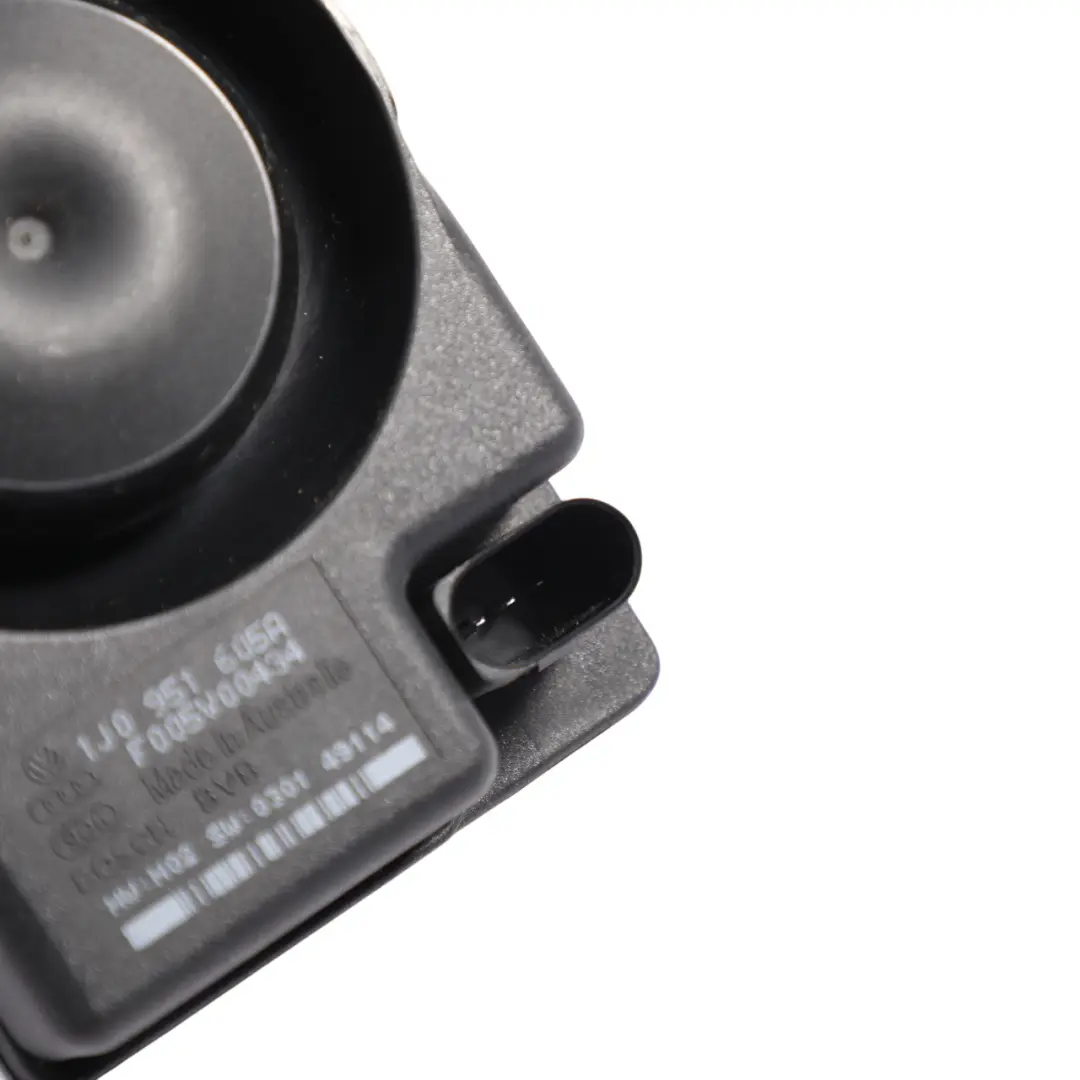Sistema de Alarma Sirena Señal Antirrobo para Volkswagen Touareg con número de pieza 1J0951605A Volkswagen Touareg Sistema de Alarma Sirena Señal Antirrobo - SKU 1J0951605A - Número de pieza 1J0951605A