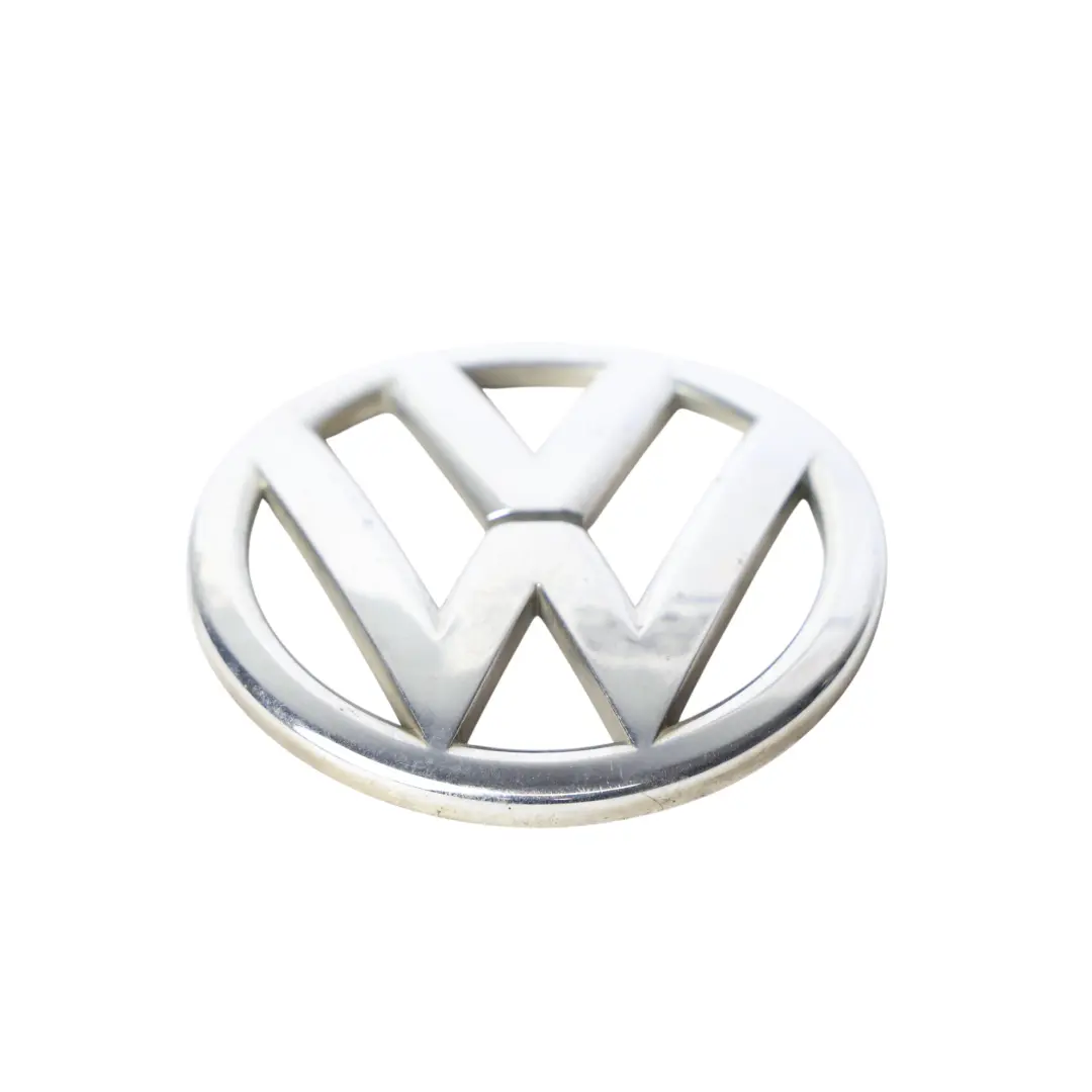 Coperchio Portellone Posteriore Emblema Logo per VW Scirocco III con numero di parte 1K0853630 VW Scirocco III Coperchio Portellone Posteriore Emblema Logo - SKU 1K0853630 - Numero di parte 1K0853630