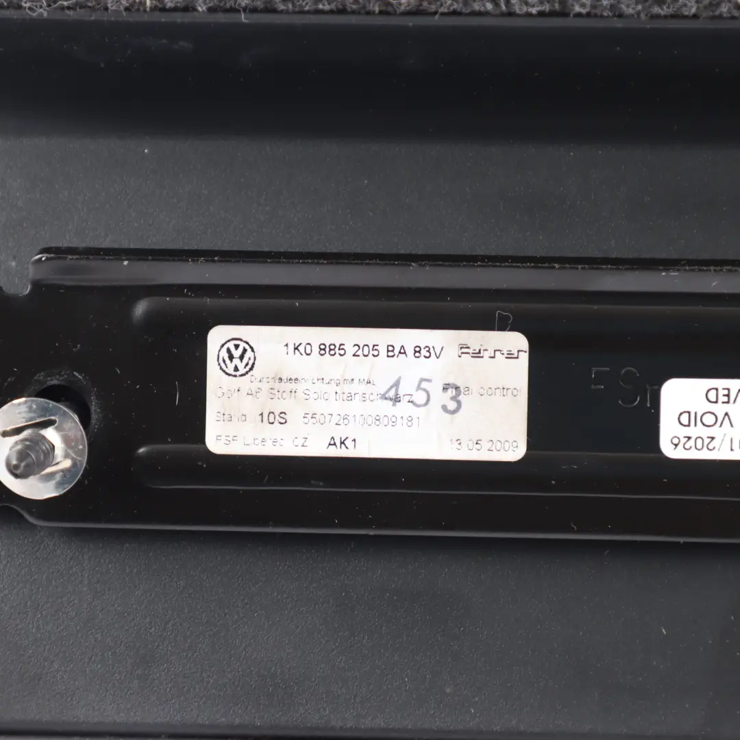 Volkswagen Golf GTI 5k Mittelarmlehne Hinten Rücksitzbank 1K0885205BA - SKU 1K0885961G - Teilenummer 1K0885961G